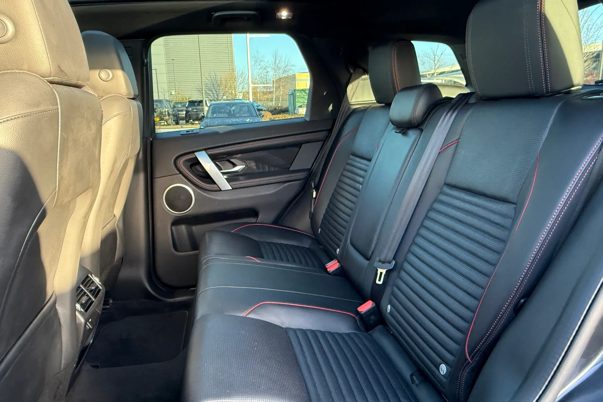 LAND ROVER DISCOVERY SPORT thumbnail image number 43