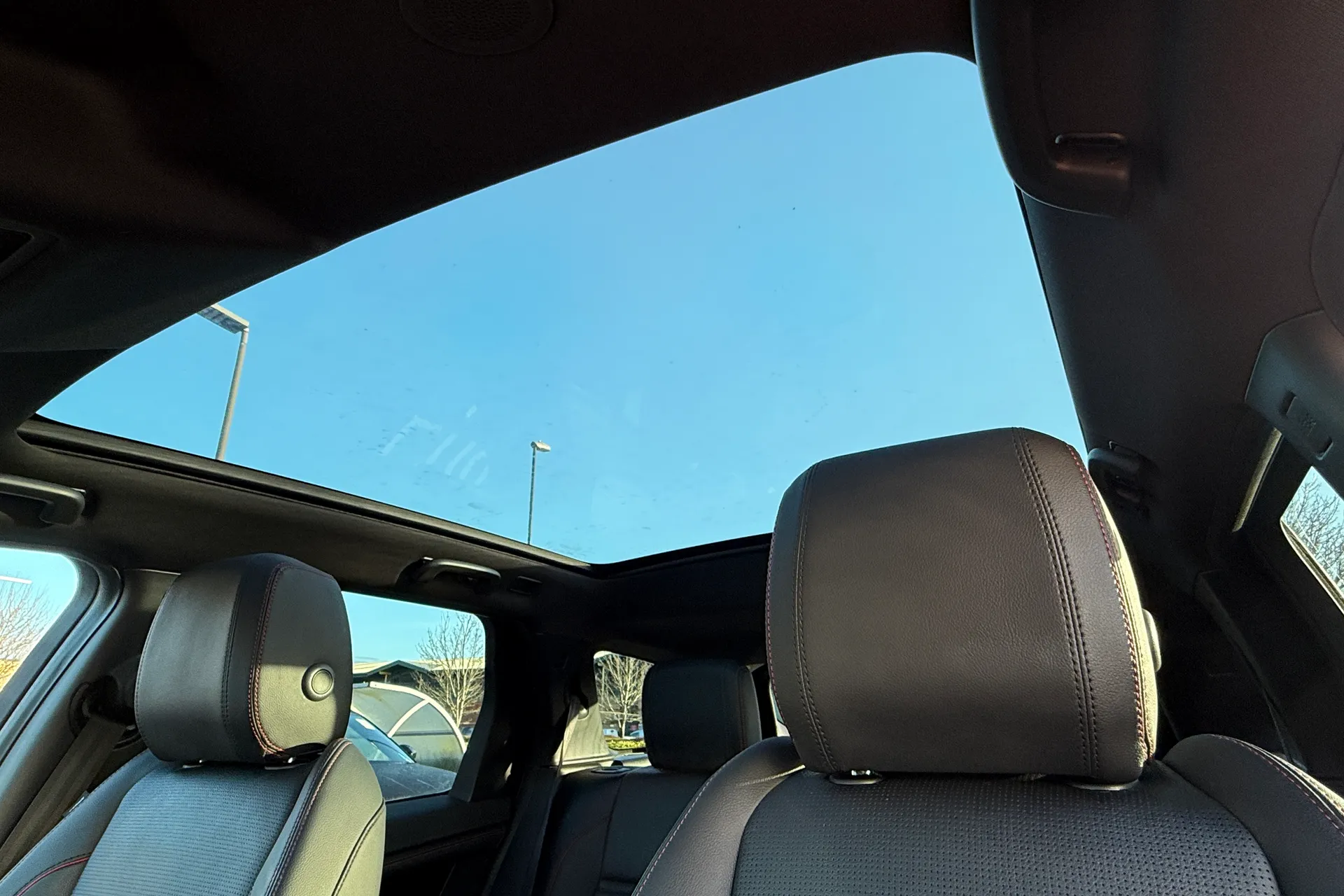 LAND ROVER DISCOVERY SPORT thumbnail image number 4