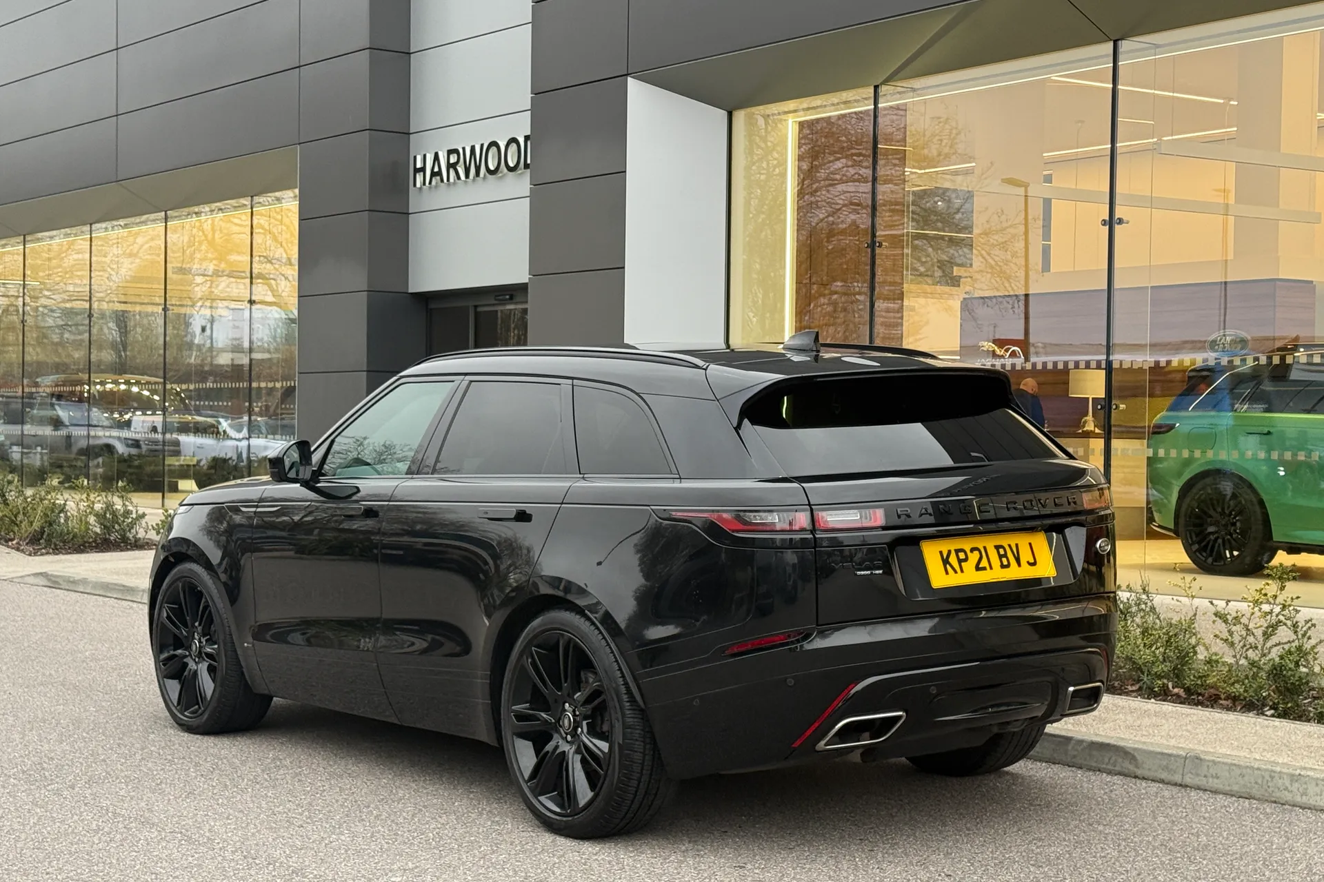 LAND ROVER RANGE ROVER VELAR thumbnail image number 19