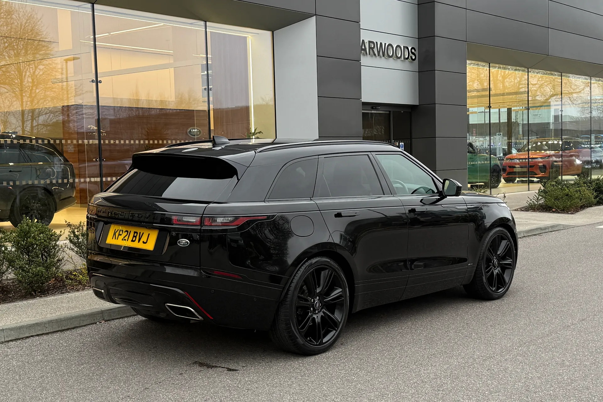 LAND ROVER RANGE ROVER VELAR thumbnail image number 15