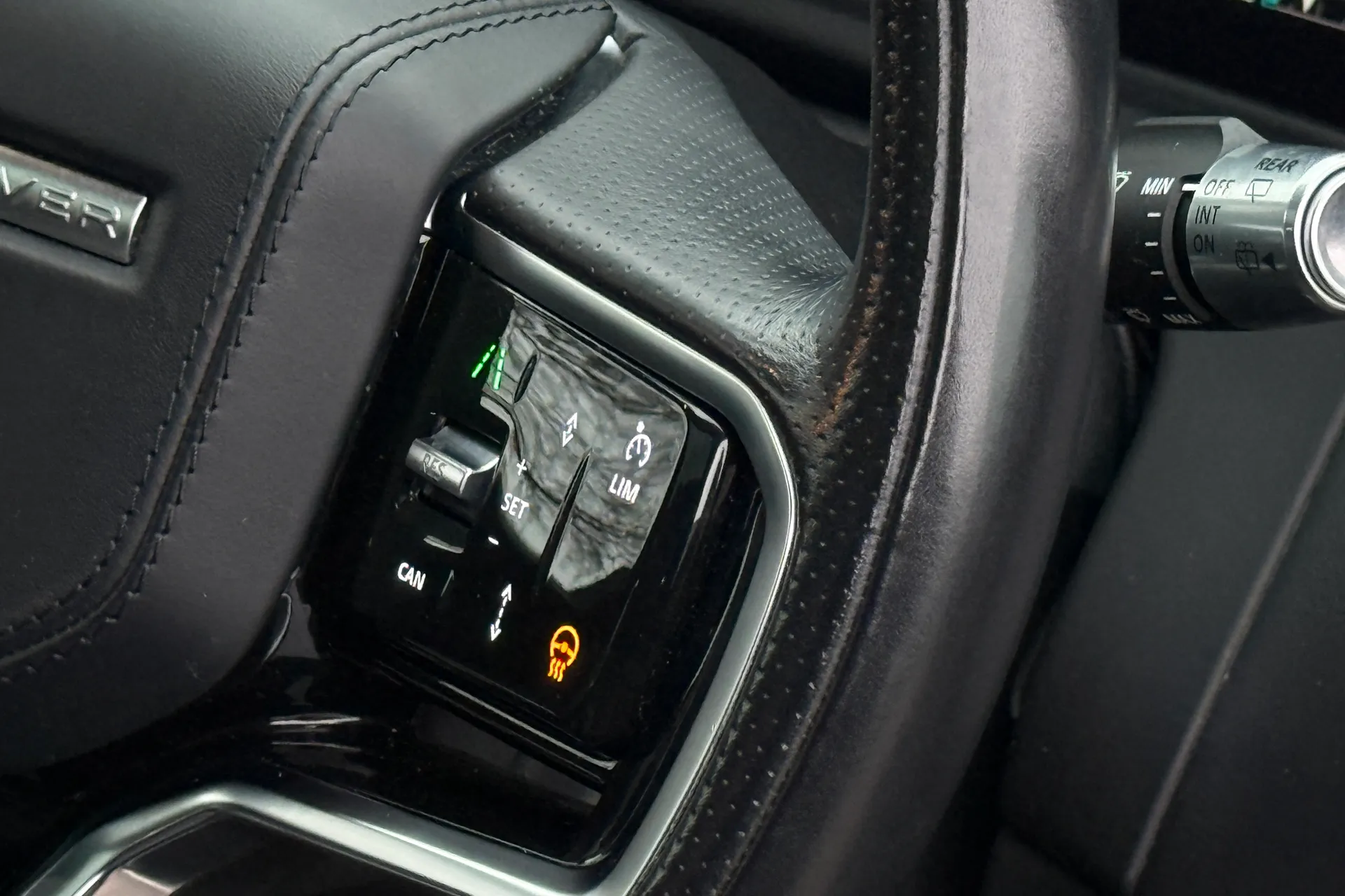 LAND ROVER RANGE ROVER VELAR thumbnail image number 57