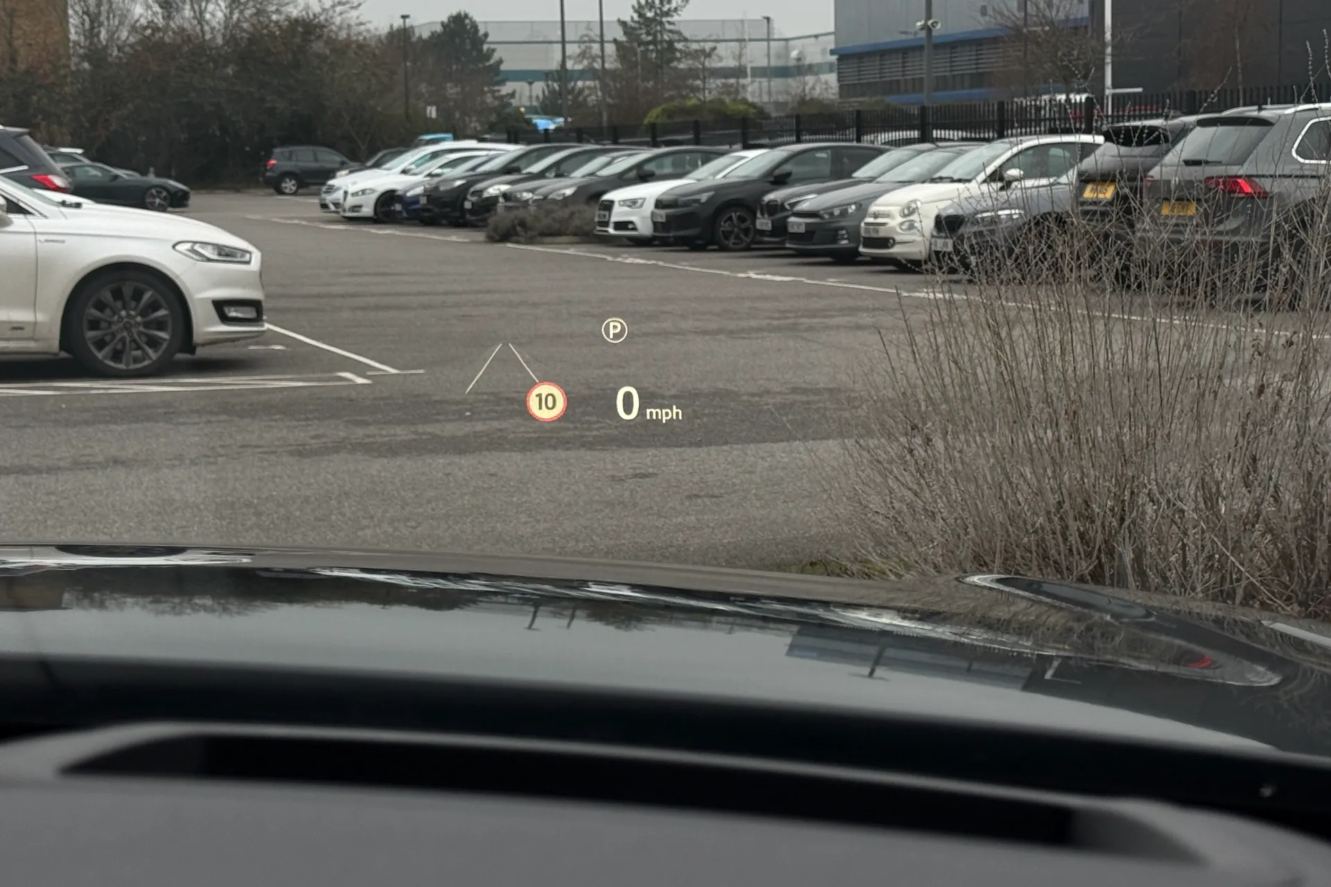 LAND ROVER RANGE ROVER VELAR thumbnail image number 26