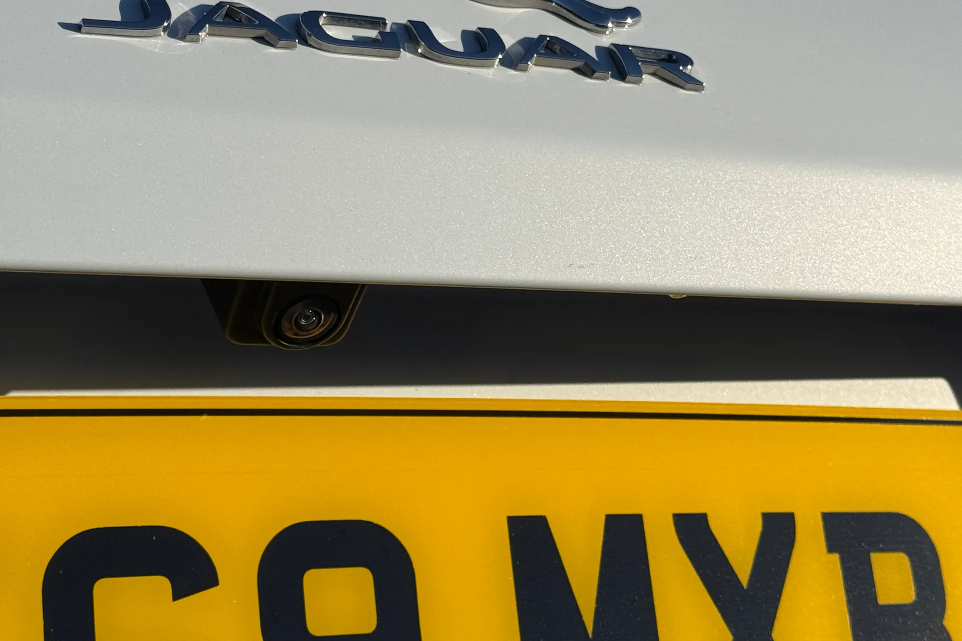 Jaguar F-PACE thumbnail image number 25