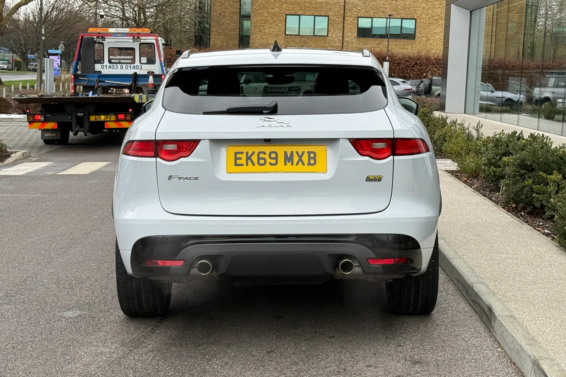 Jaguar F-PACE thumbnail image number 14