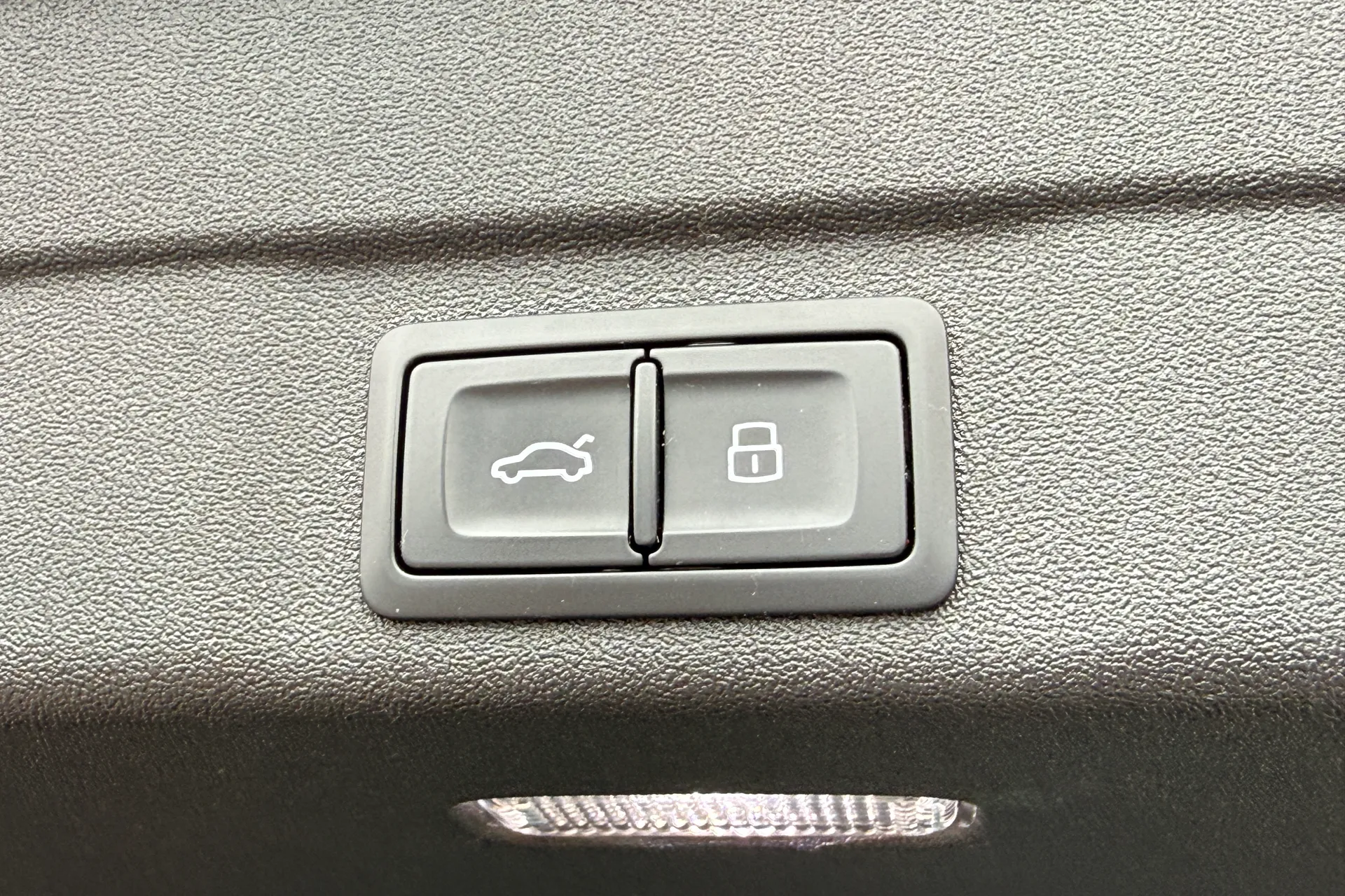 Audi A5 thumbnail image number 45