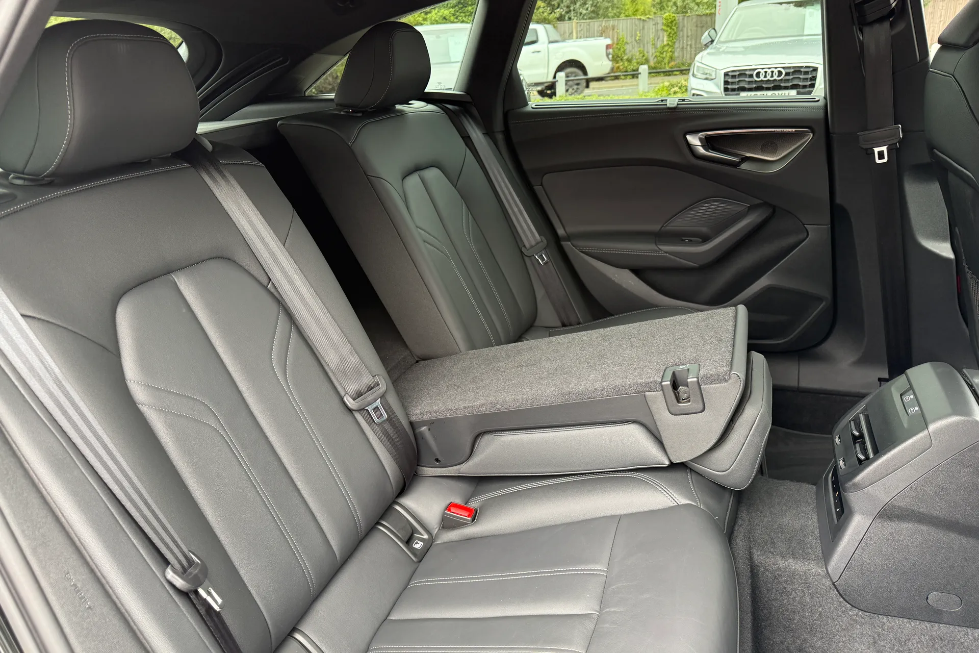 Audi A5 thumbnail image number 54