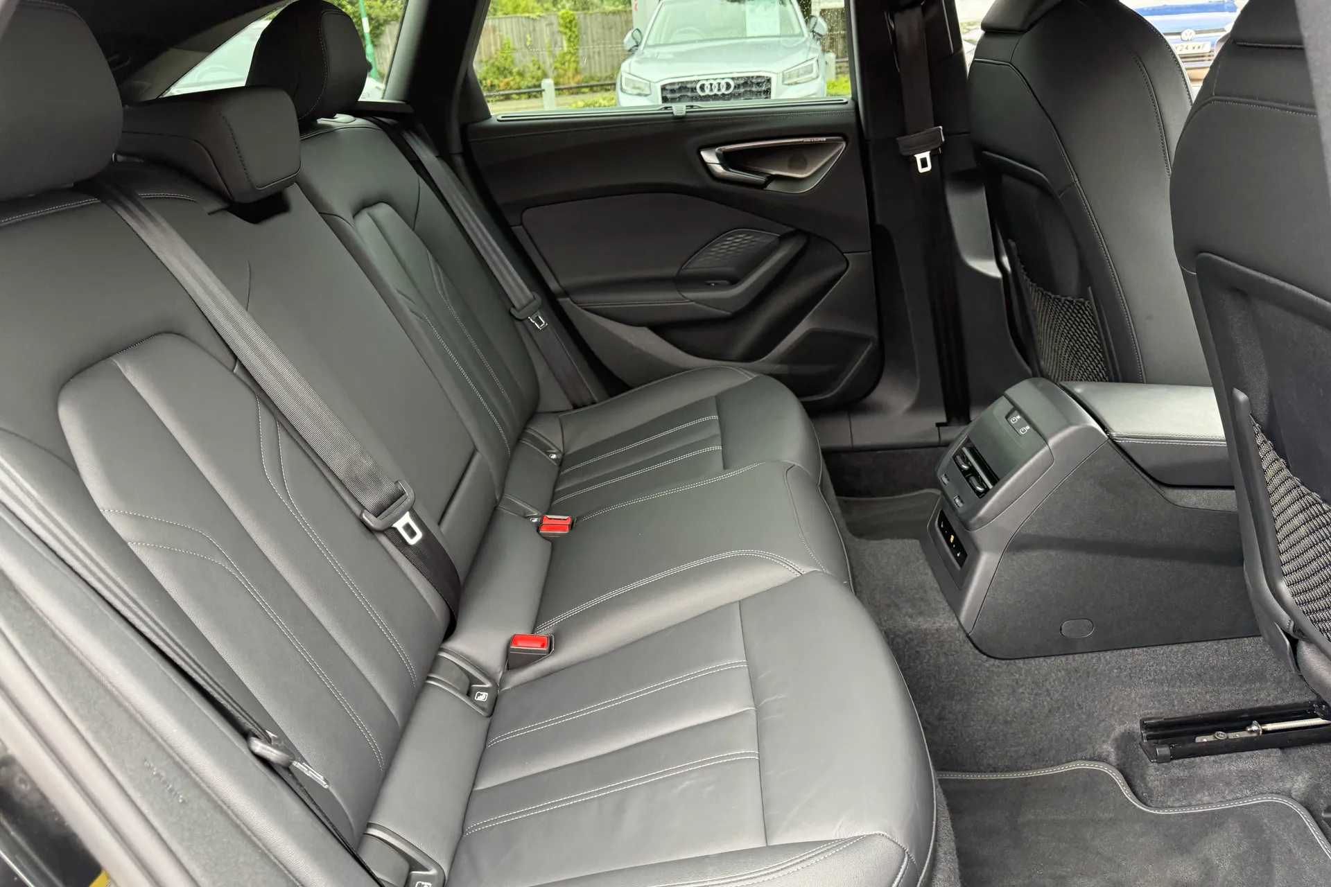Audi A5 thumbnail image number 52