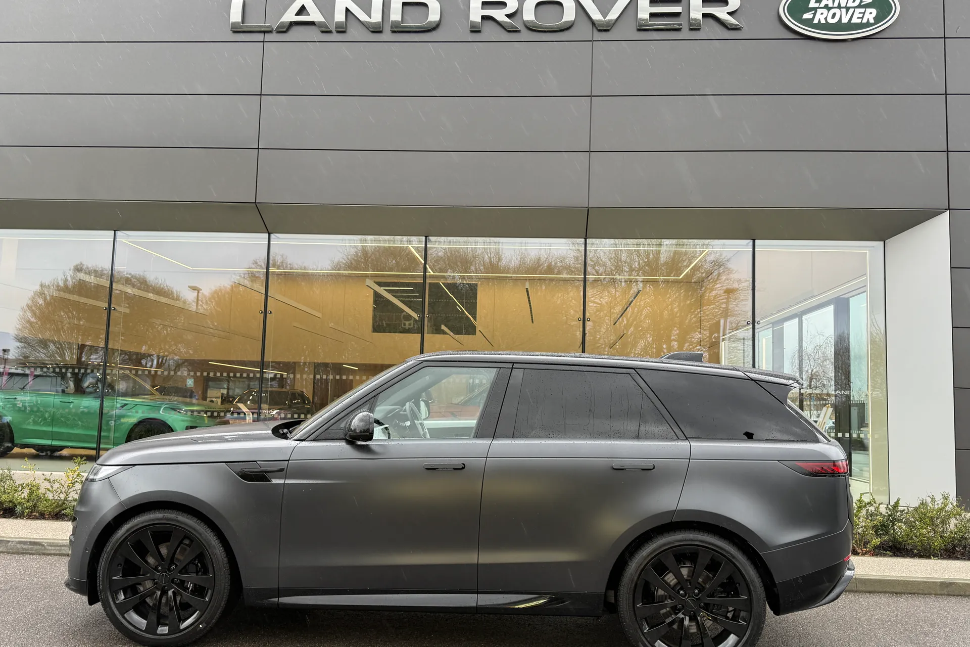 LAND ROVER RANGE ROVER SPORT thumbnail image number 11