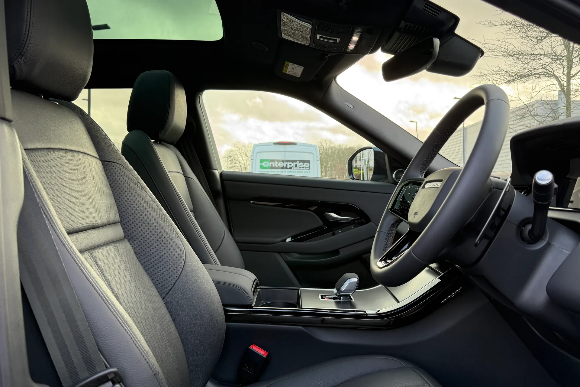 LAND ROVER RANGE ROVER EVOQUE thumbnail image number 33