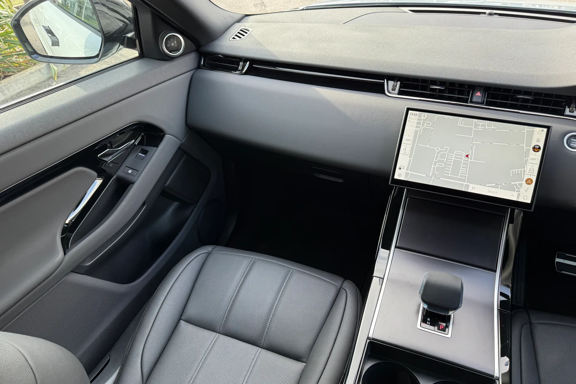 LAND ROVER RANGE ROVER EVOQUE thumbnail image number 19