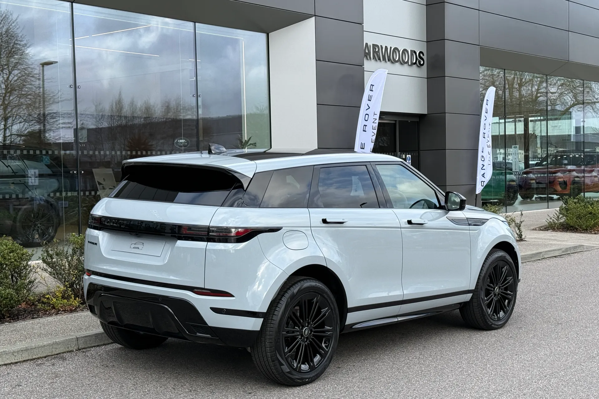 LAND ROVER RANGE ROVER EVOQUE thumbnail image number 11