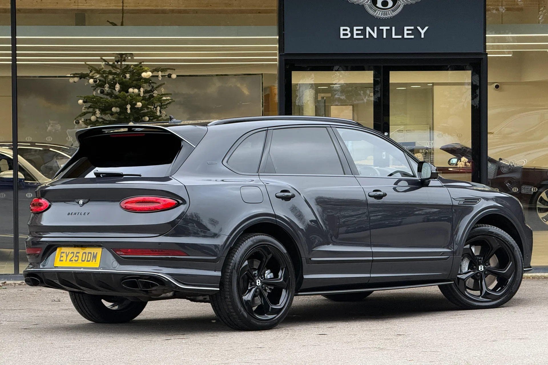 Bentley BENTAYGA thumbnail image number 42