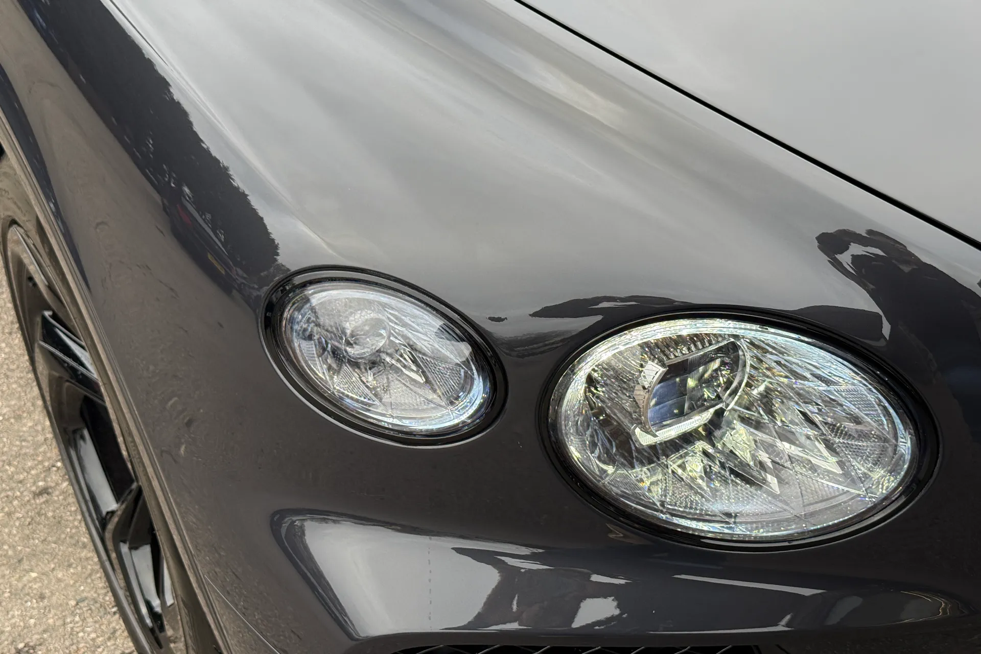 Bentley BENTAYGA thumbnail image number 44