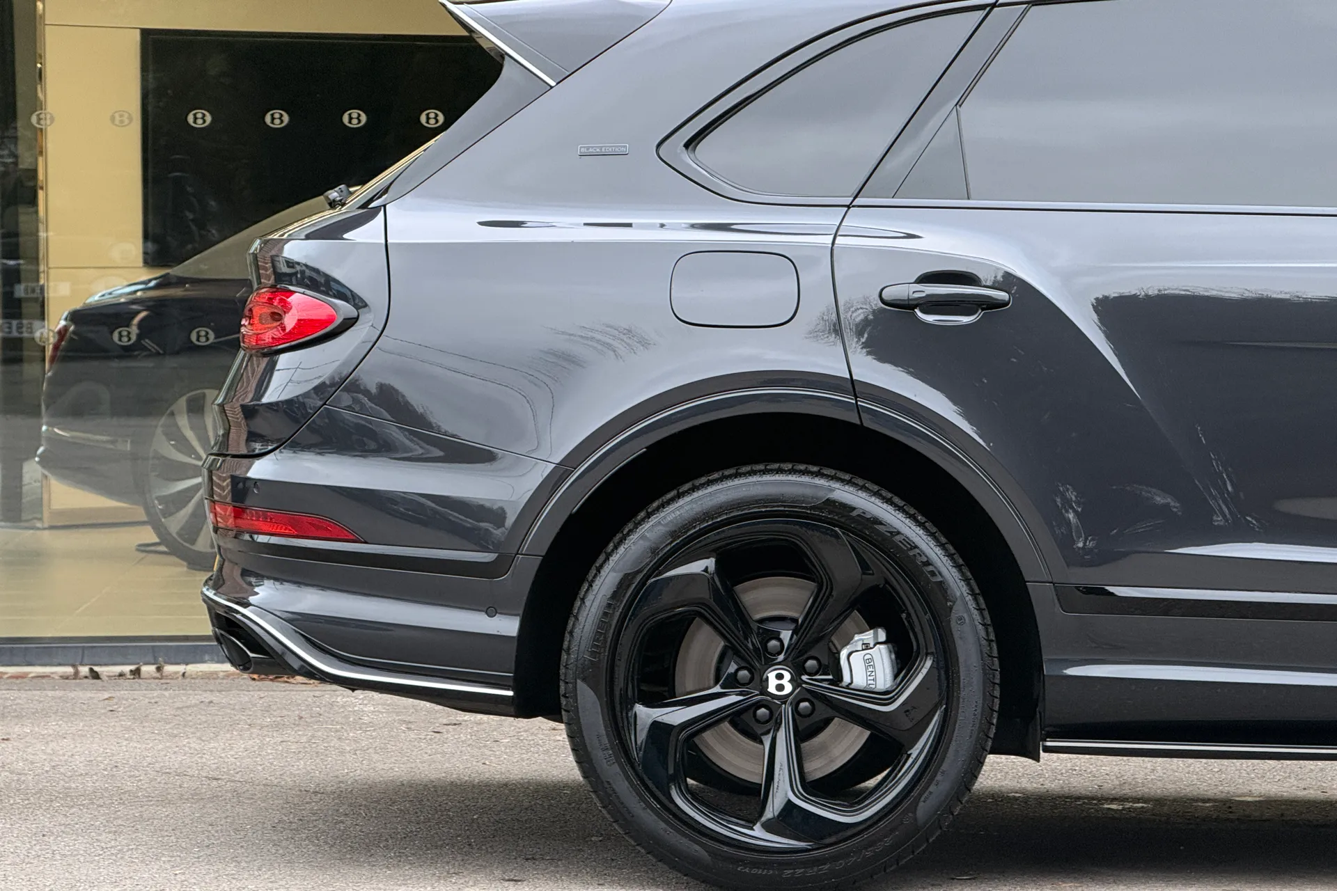 Bentley BENTAYGA thumbnail image number 7