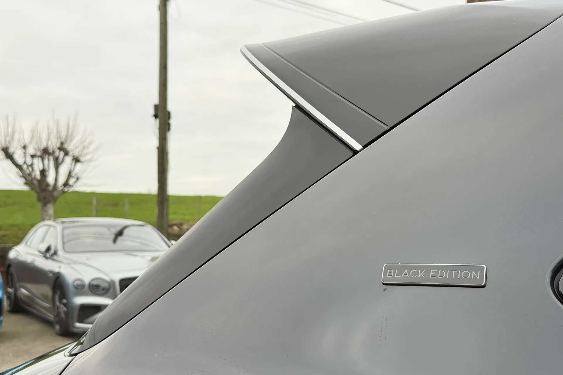 Bentley BENTAYGA thumbnail image number 41