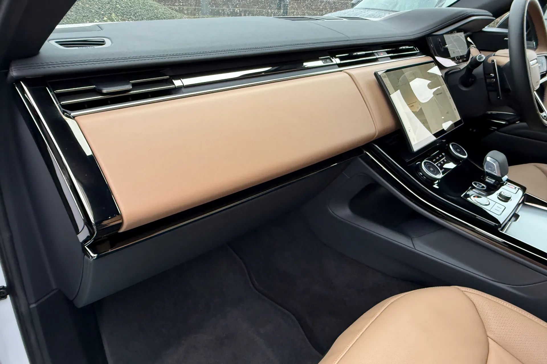 LAND ROVER RANGE ROVER SPORT thumbnail image number 38