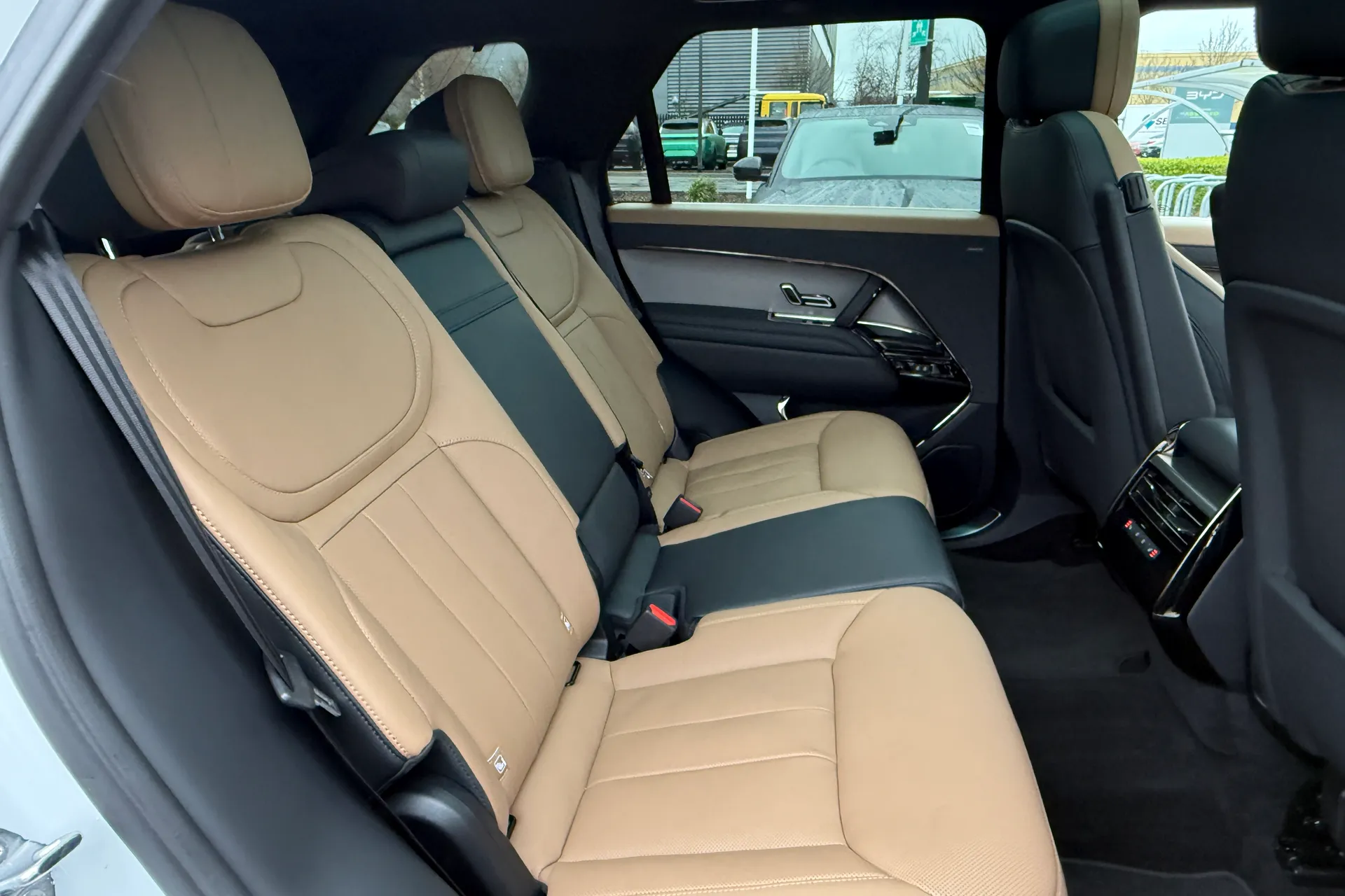 LAND ROVER RANGE ROVER SPORT thumbnail image number 31