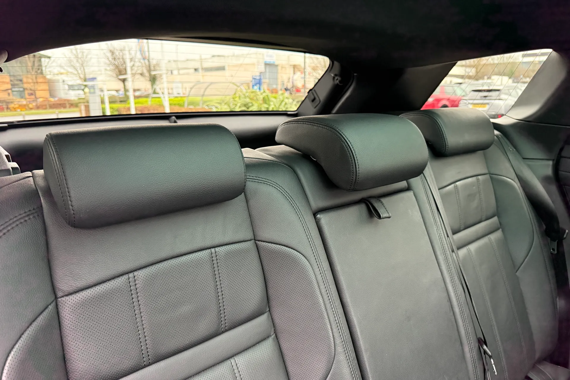 LAND ROVER RANGE ROVER EVOQUE thumbnail image number 23