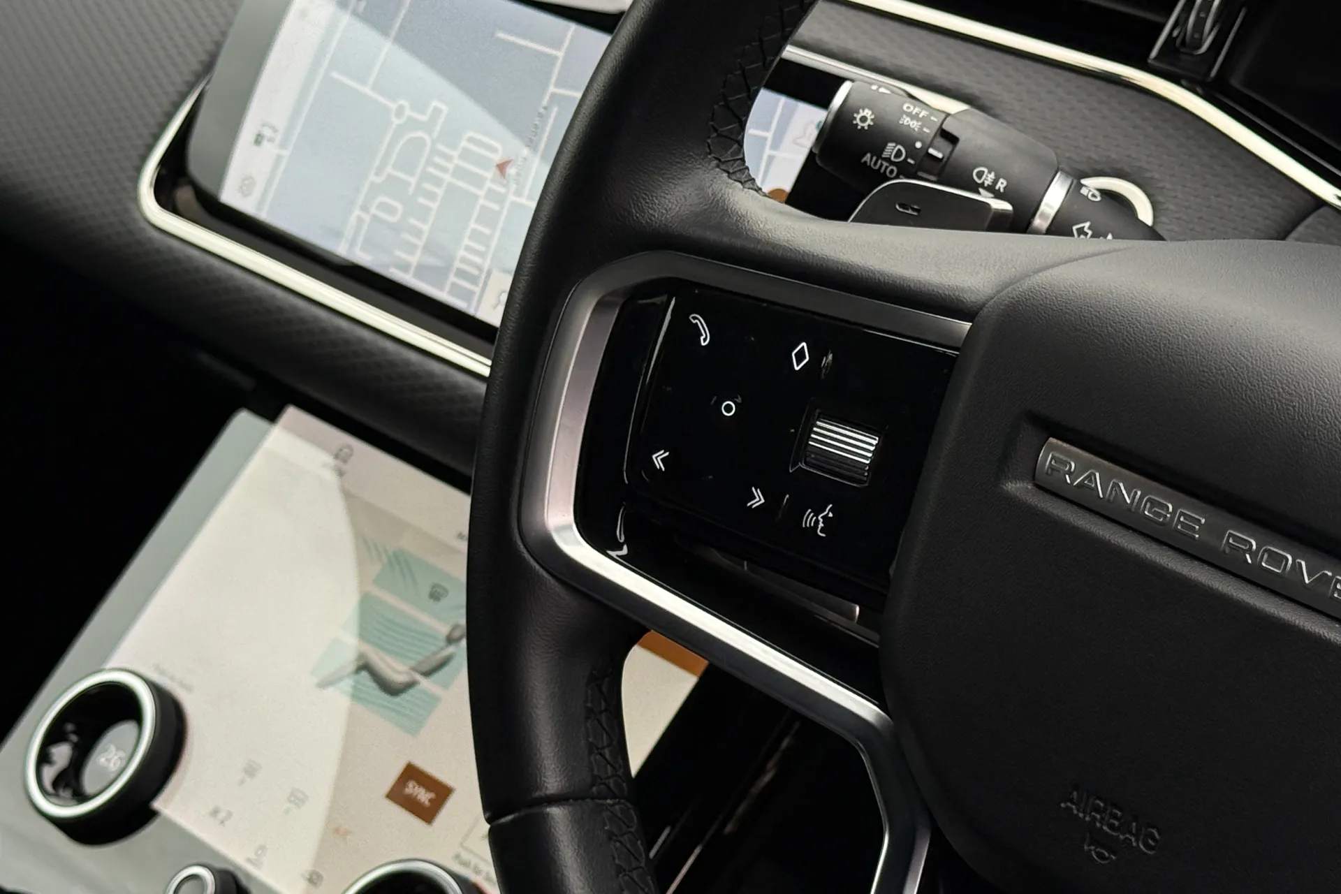 LAND ROVER RANGE ROVER EVOQUE thumbnail image number 37