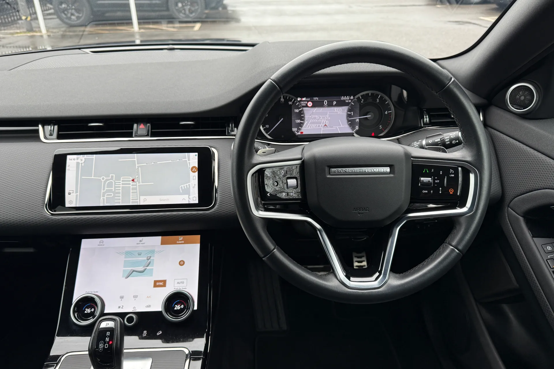 LAND ROVER RANGE ROVER EVOQUE thumbnail image number 17