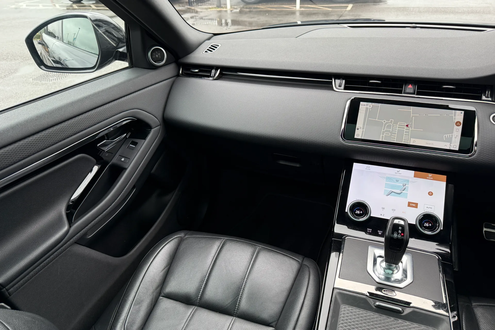 LAND ROVER RANGE ROVER EVOQUE thumbnail image number 15