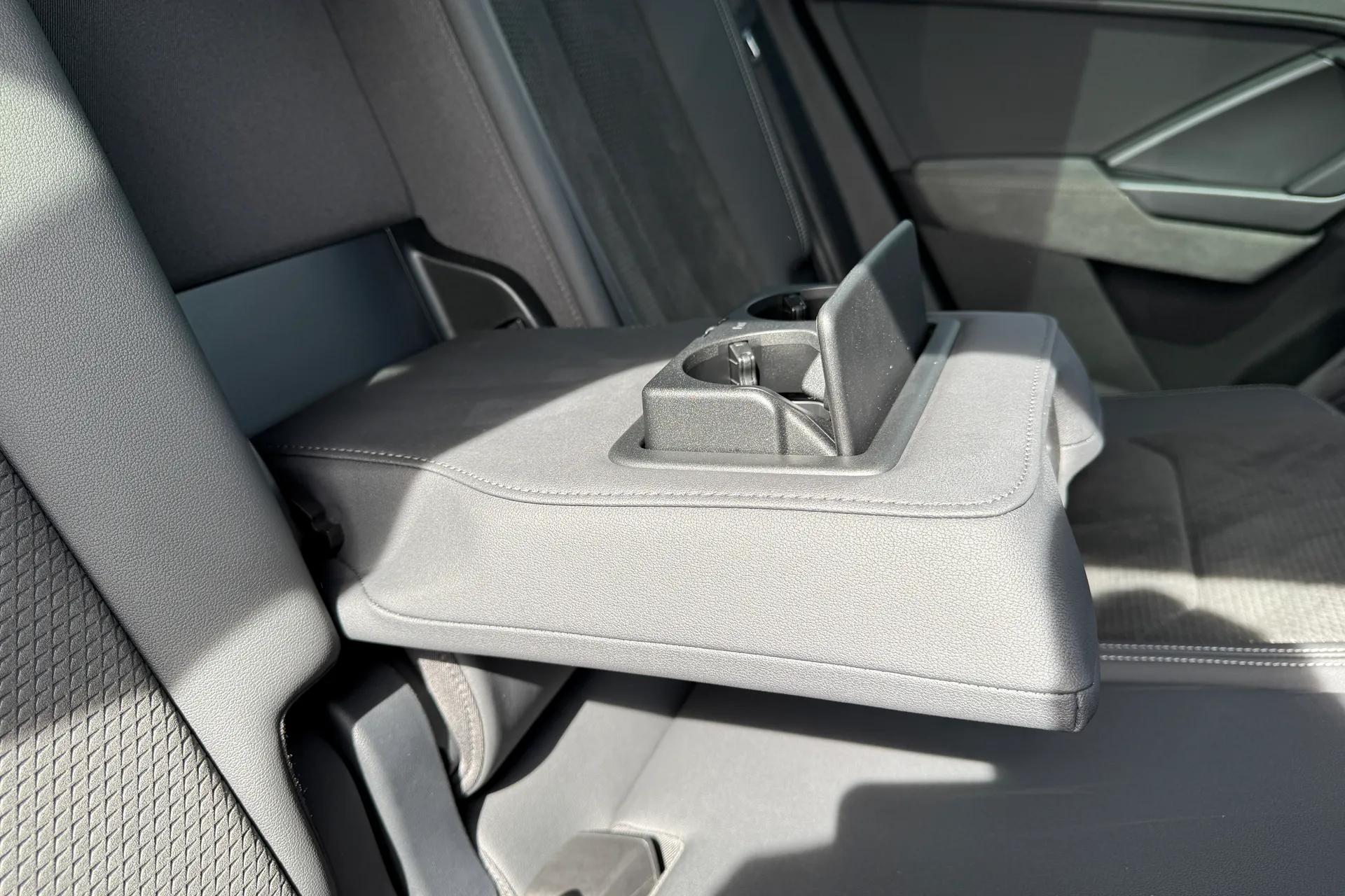 Audi Q3 thumbnail image number 54