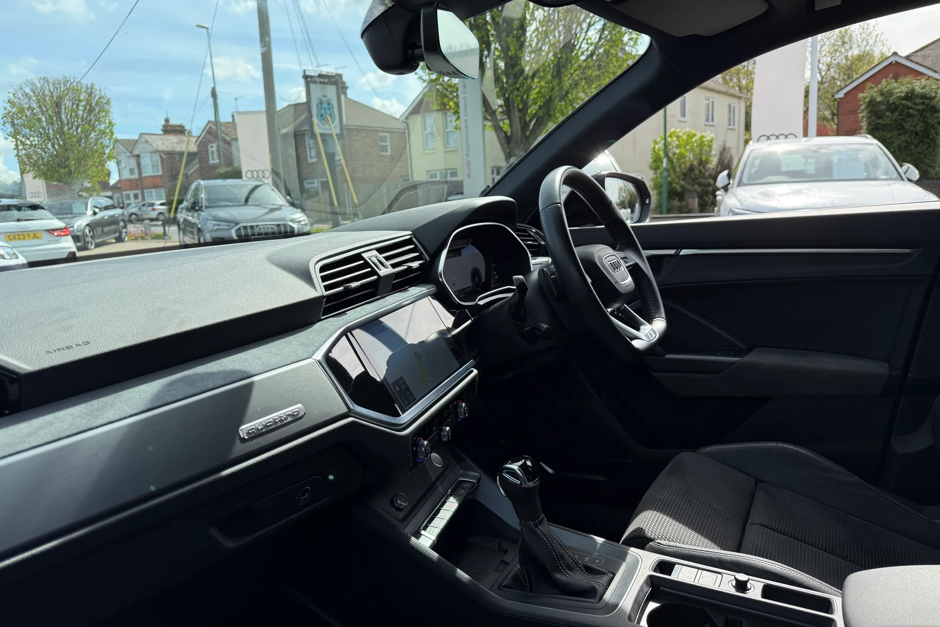 Audi Q3 thumbnail image number 33