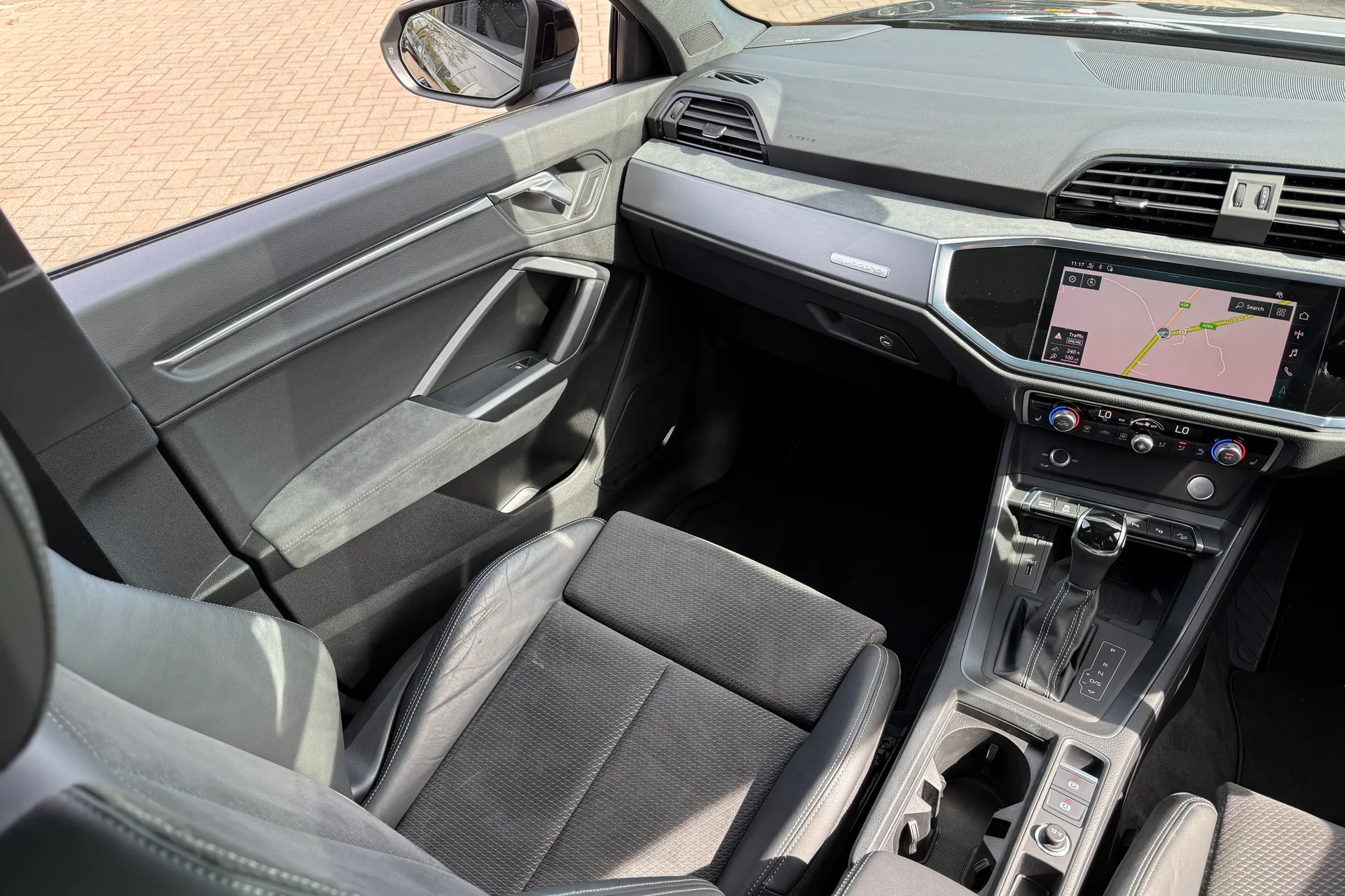 Audi Q3 thumbnail image number 47