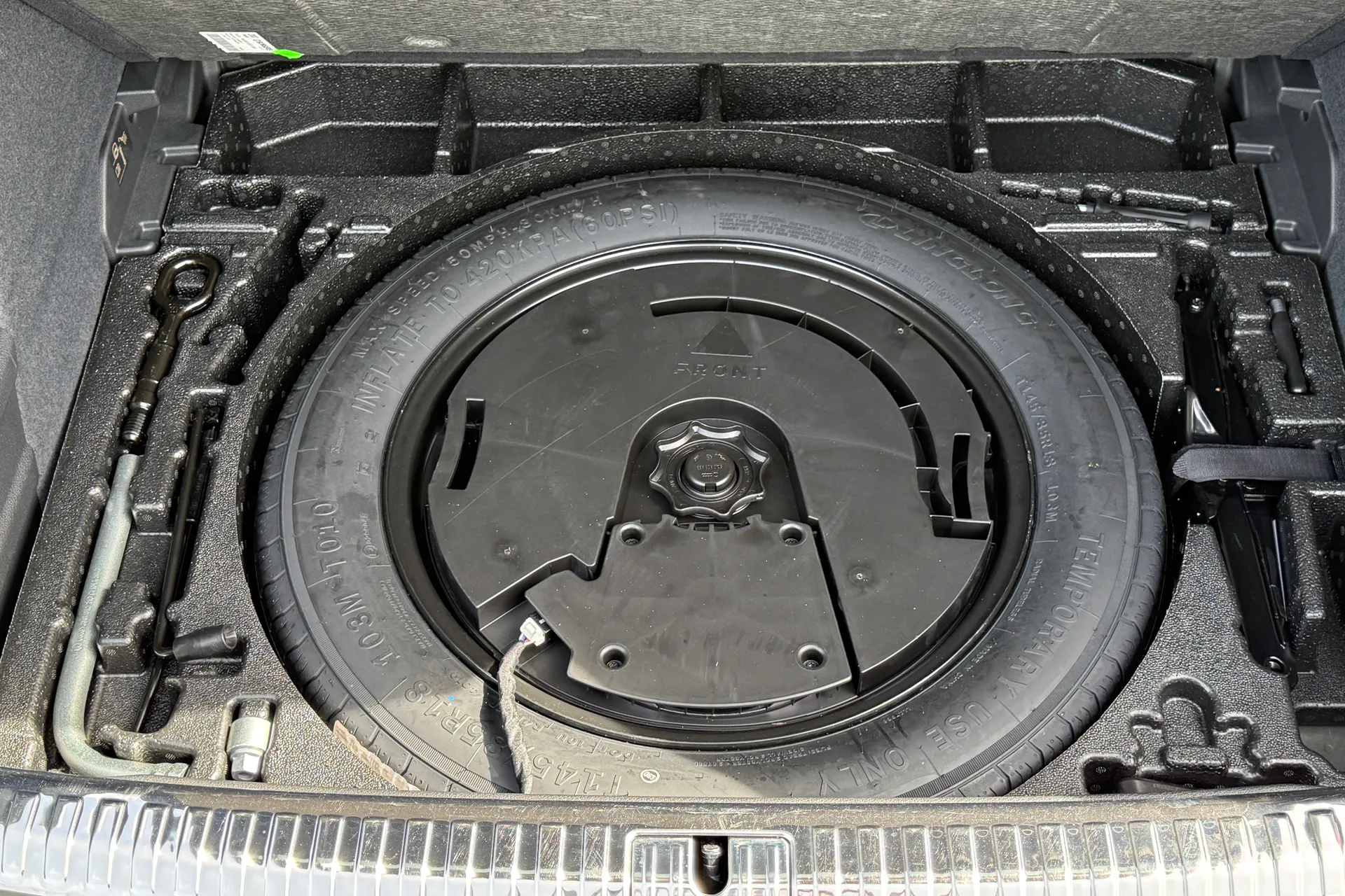 Audi Q3 thumbnail image number 43