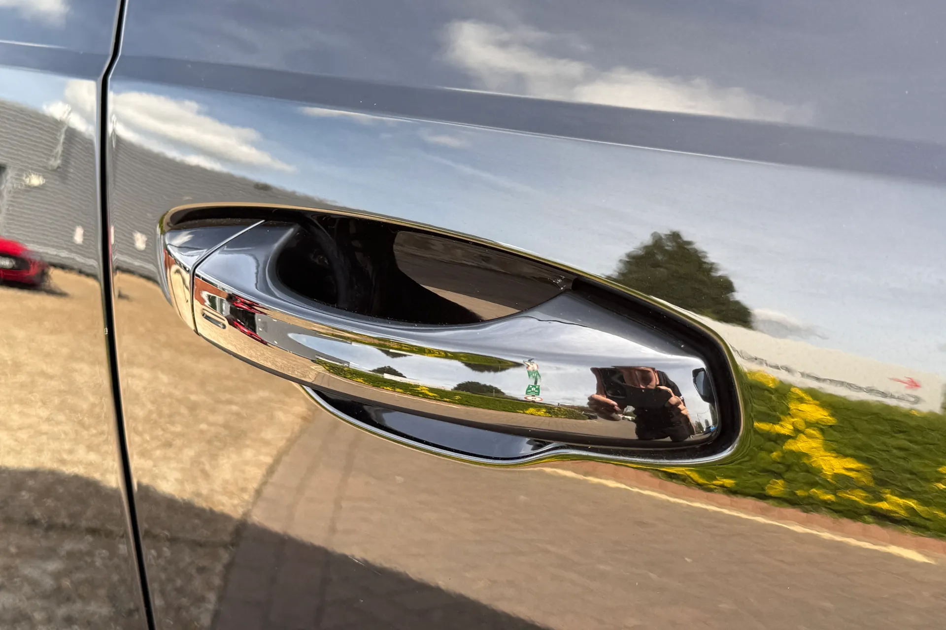 Audi Q3 thumbnail image number 60