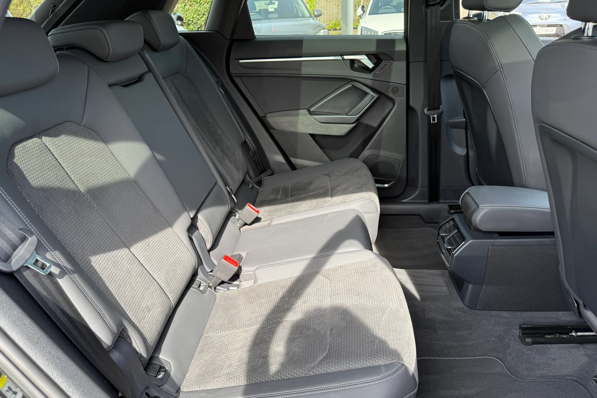 Audi Q3 thumbnail image number 53