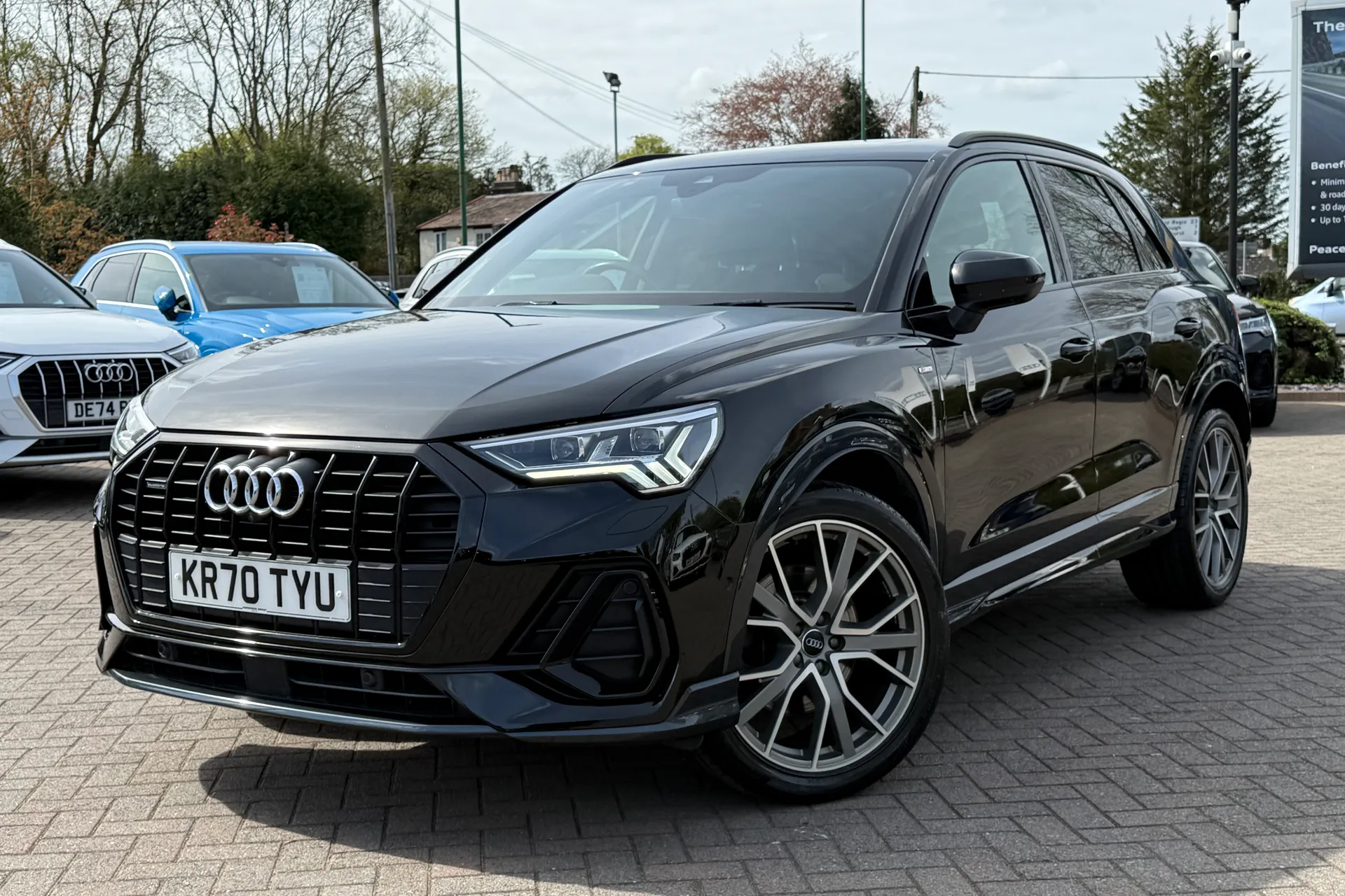 Audi Q3 thumbnail image number 30