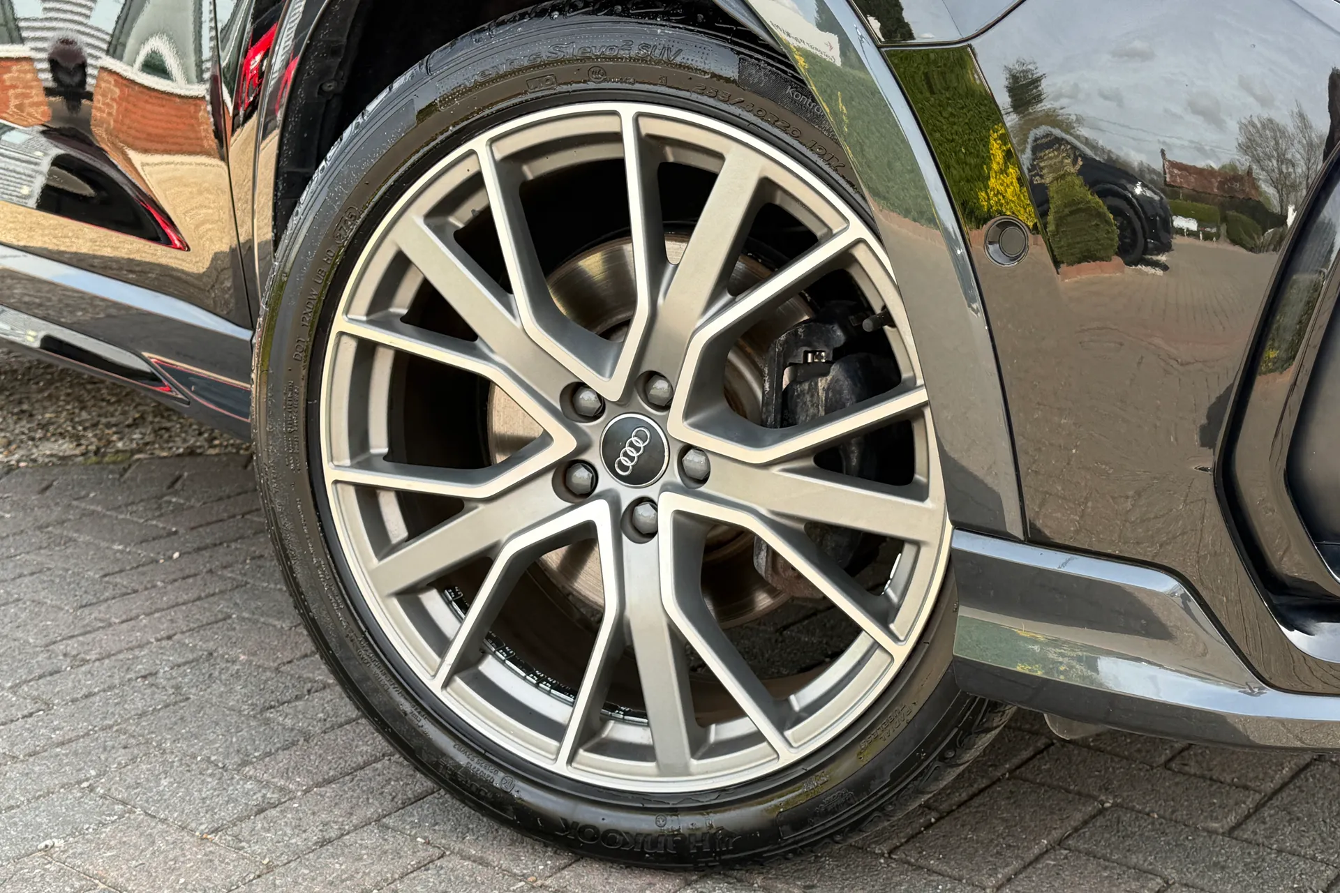 Audi Q3 thumbnail image number 7