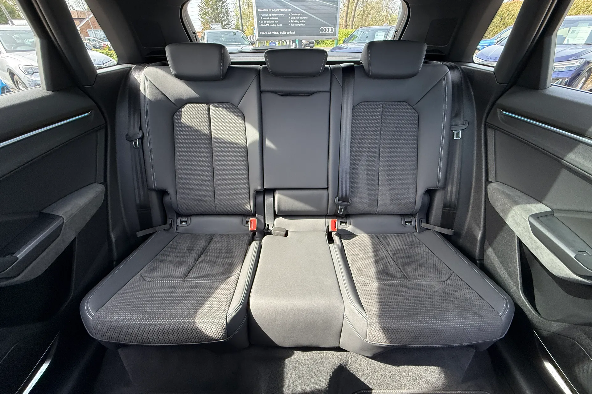 Audi Q3 thumbnail image number 46