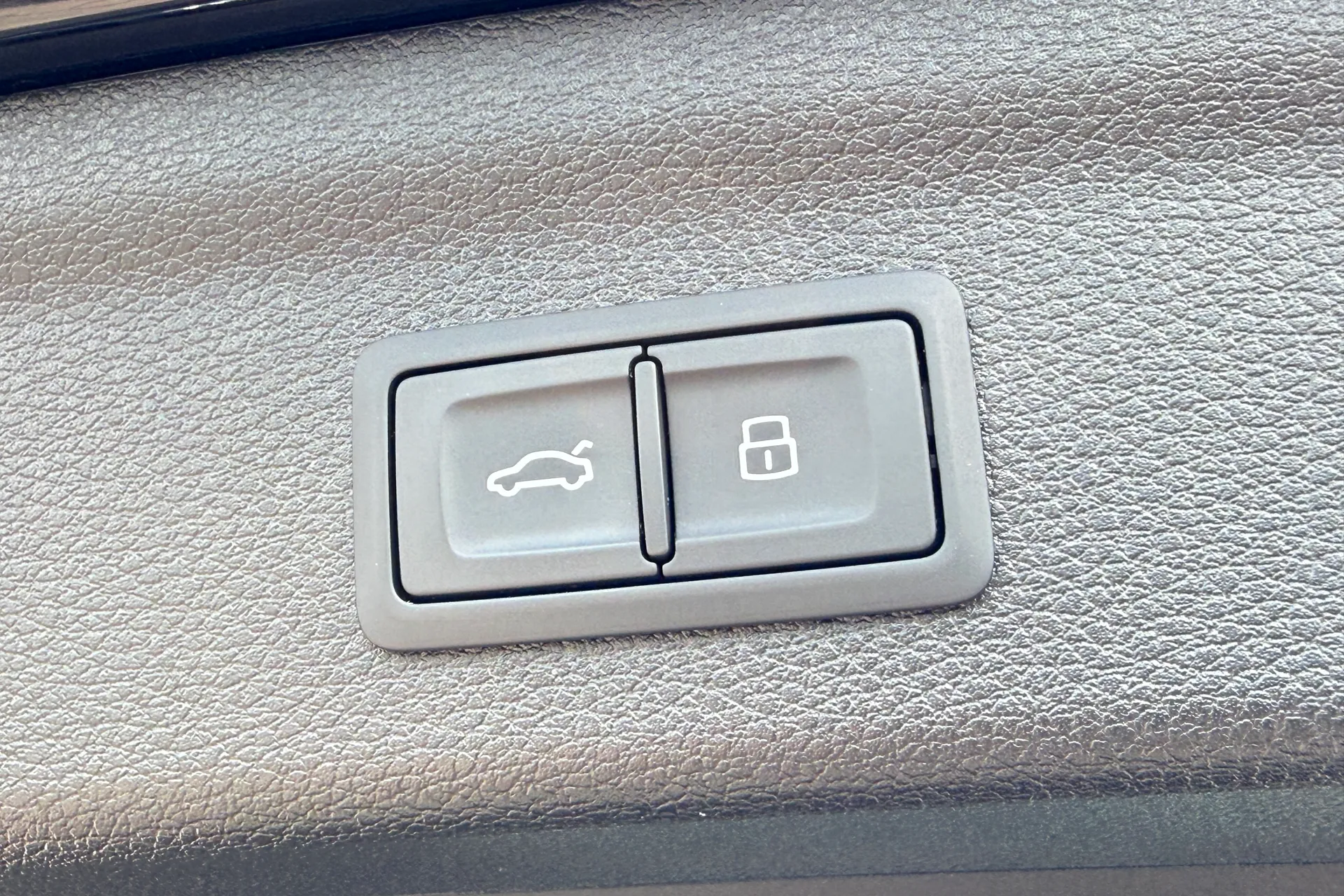 Audi Q3 thumbnail image number 45