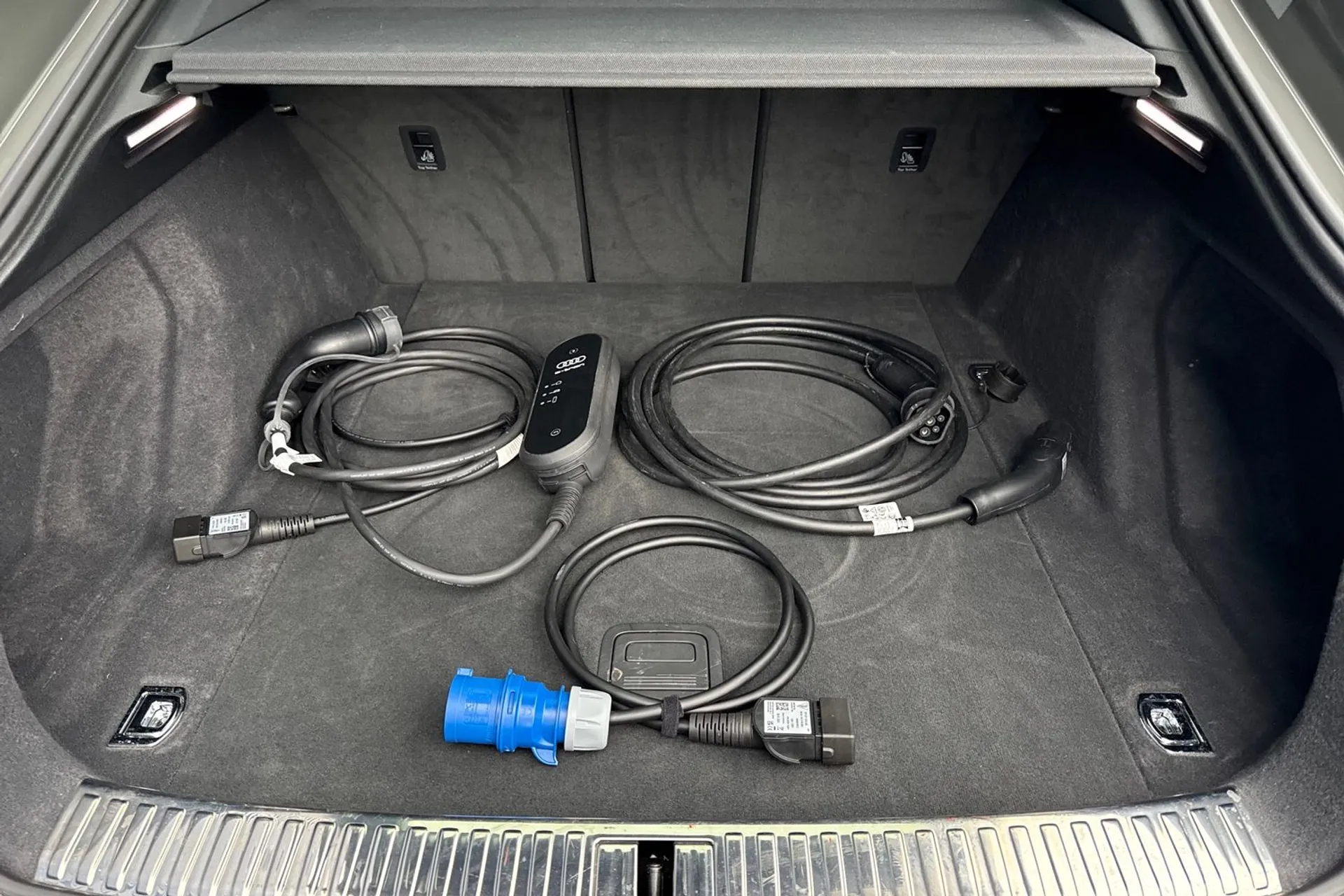 Audi Q8 thumbnail image number 22