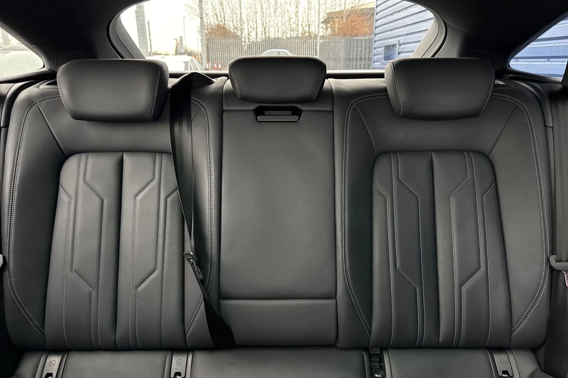 Audi Q8 thumbnail image number 43