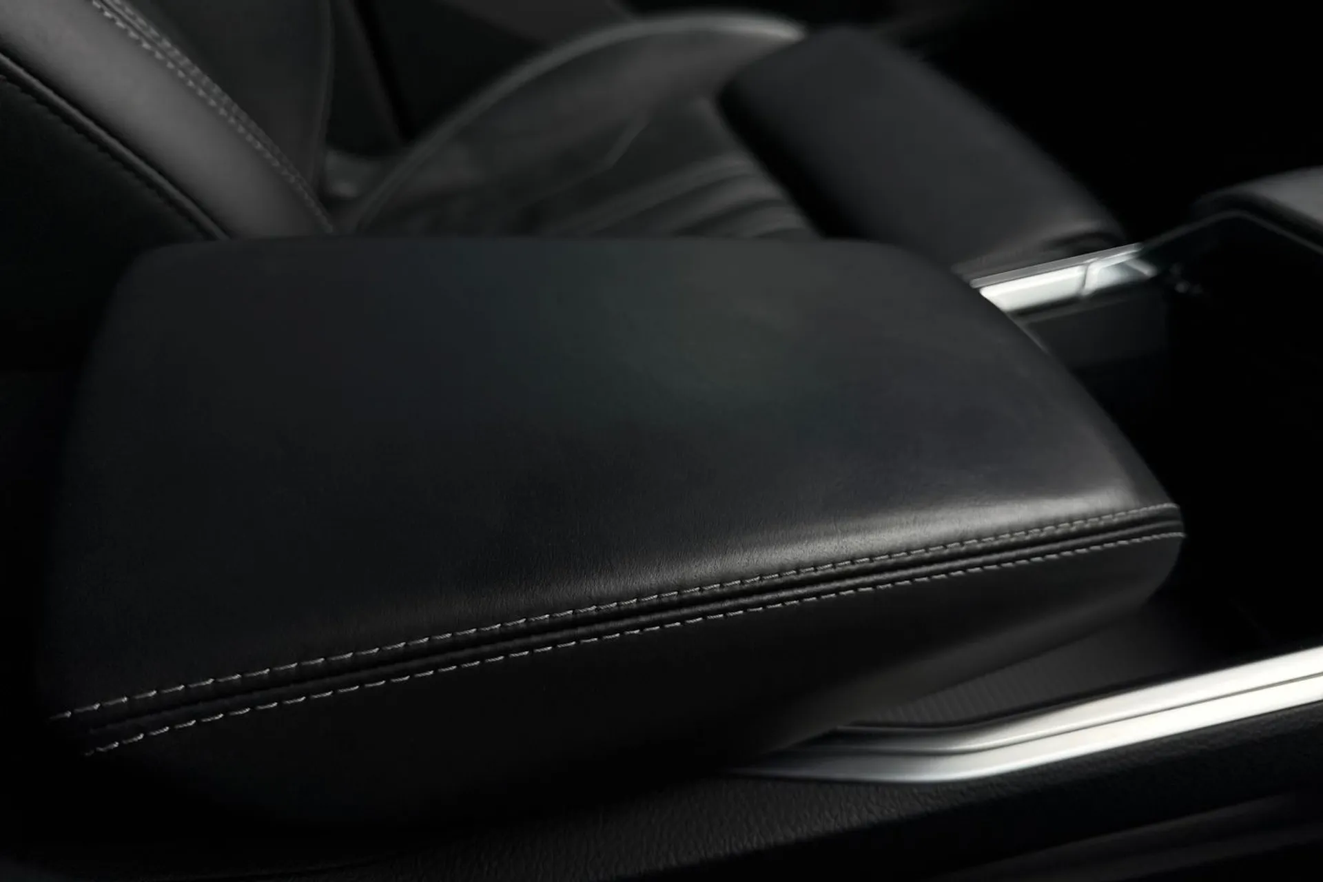 Audi Q8 thumbnail image number 55