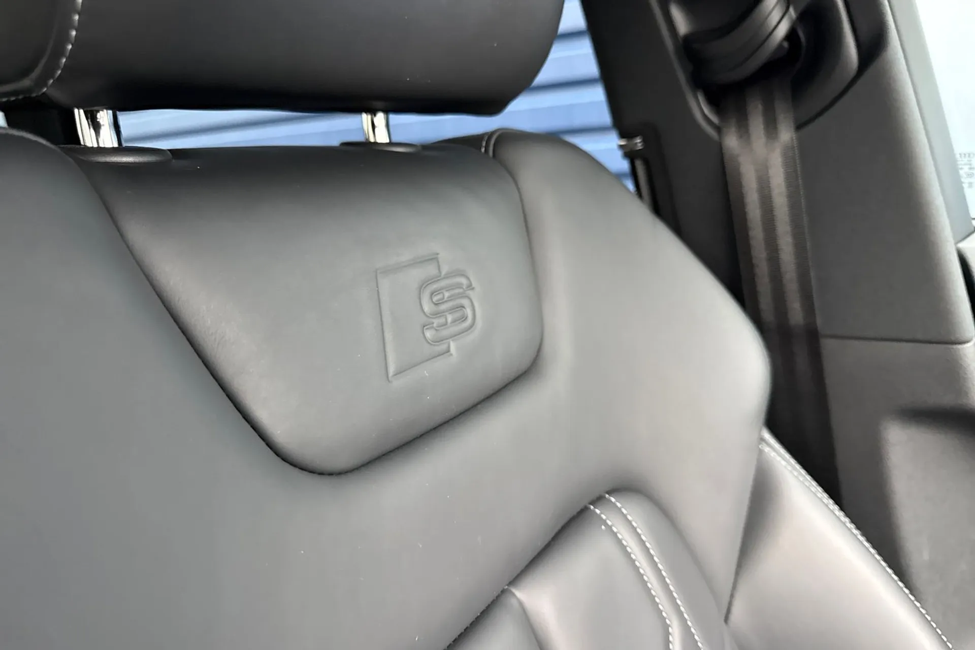 Audi Q8 thumbnail image number 58