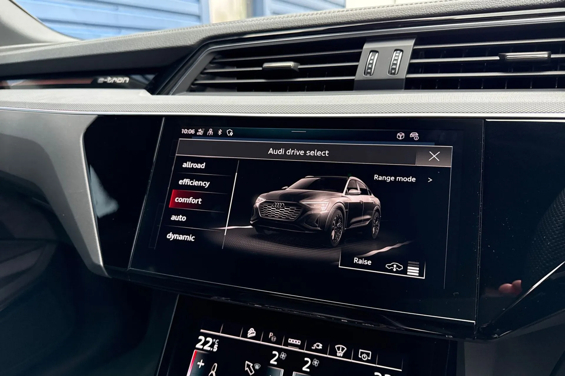 Audi Q8 thumbnail image number 45