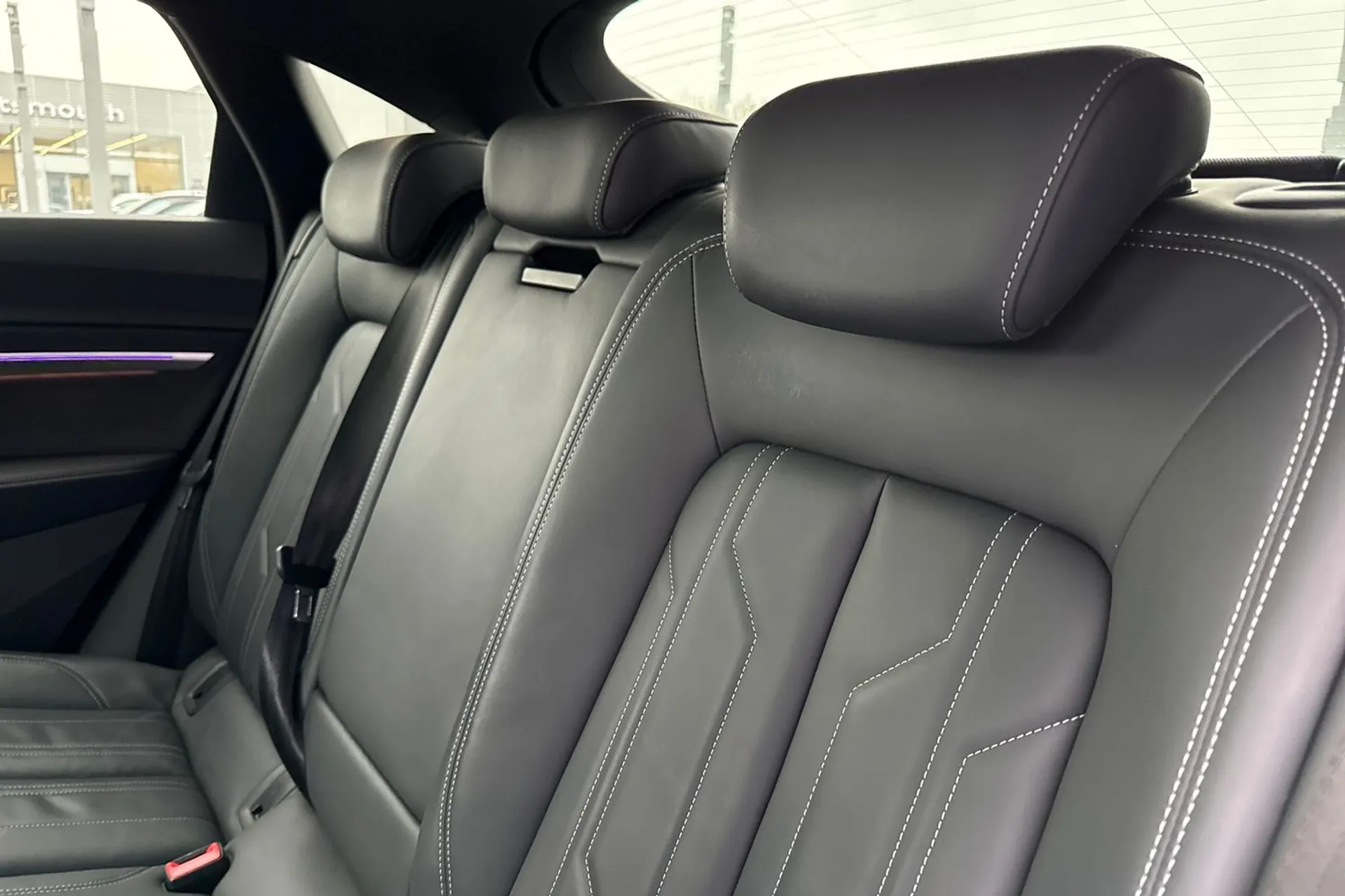 Audi Q8 thumbnail image number 38