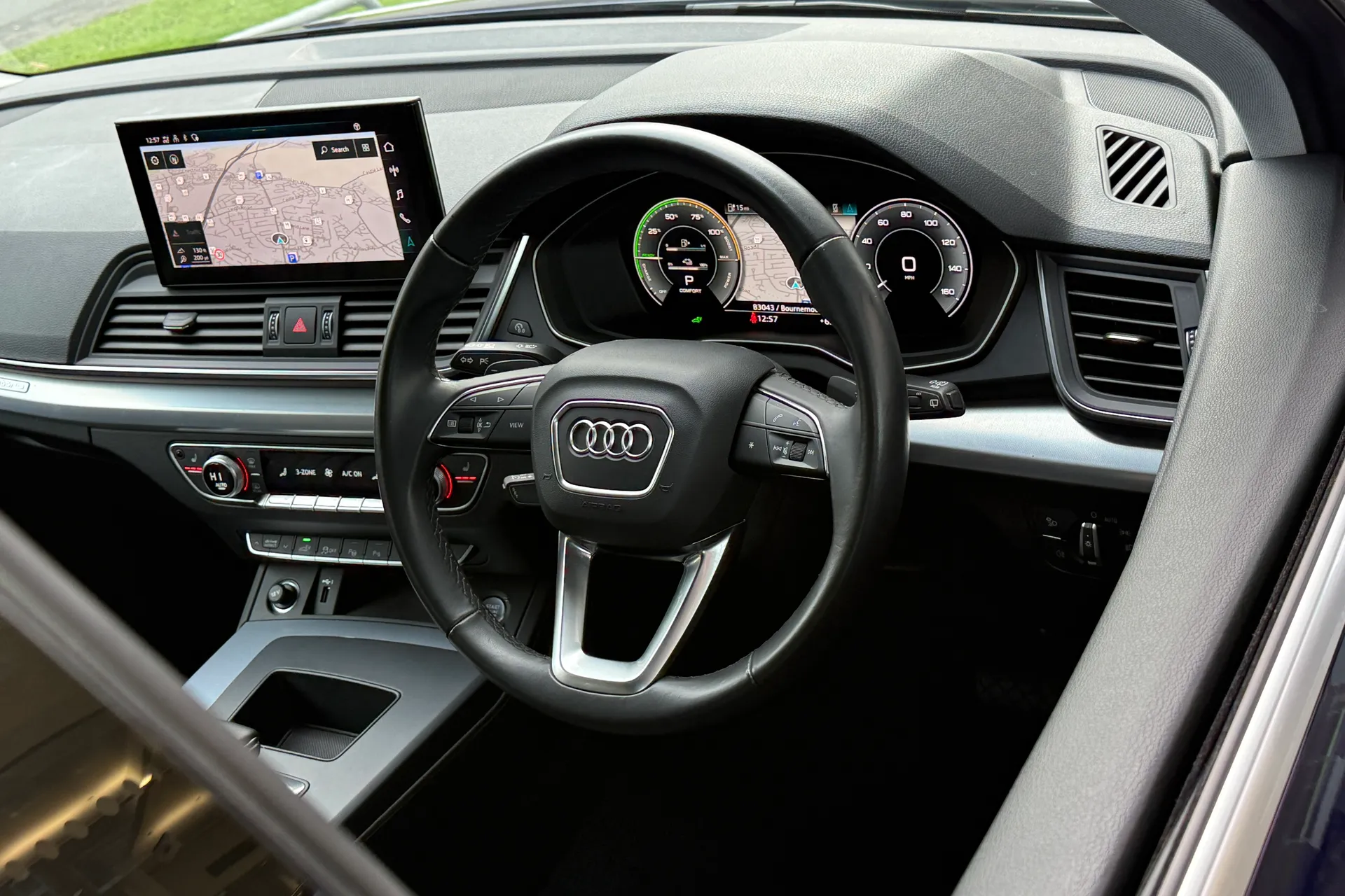 Audi Q5 thumbnail image number 31