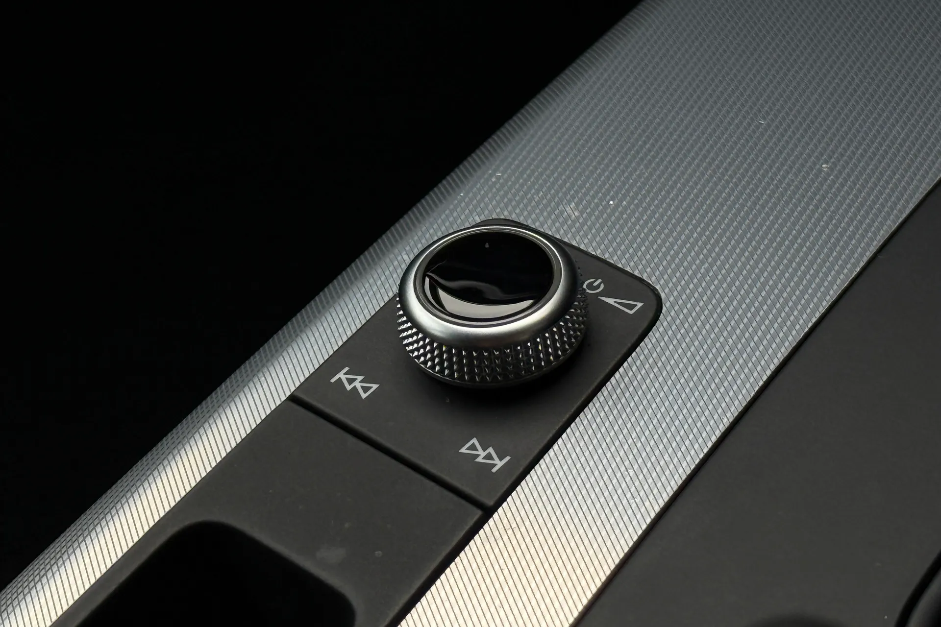 Audi Q5 thumbnail image number 25