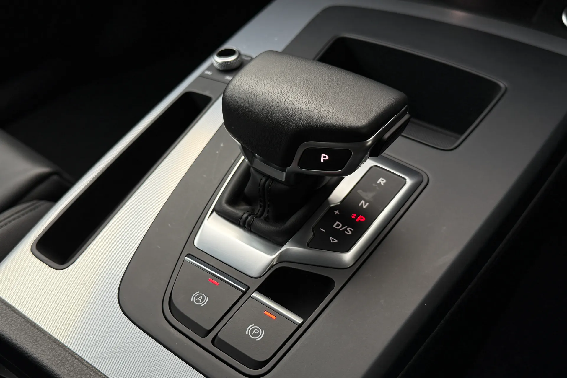 Audi Q5 thumbnail image number 22