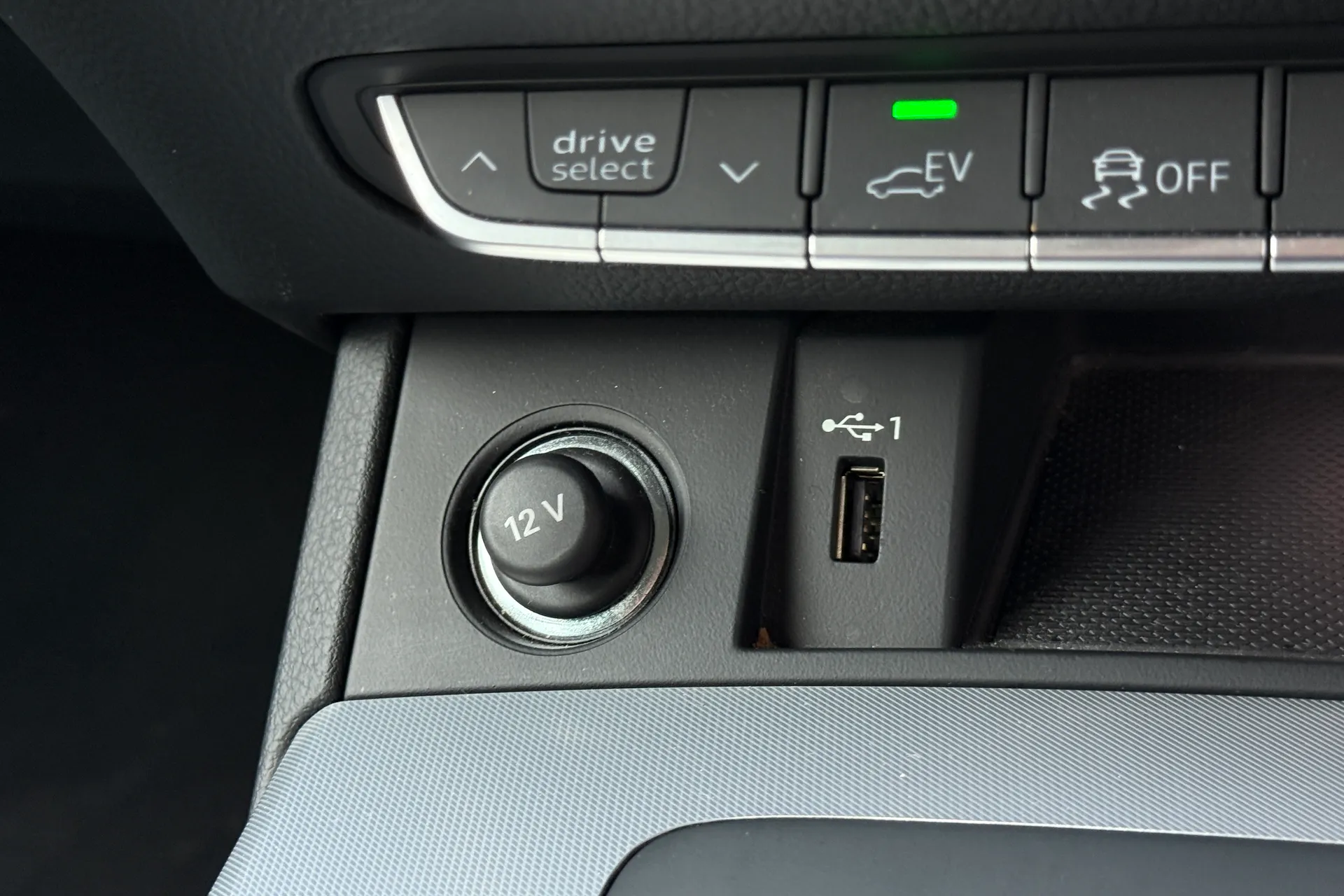 Audi Q5 thumbnail image number 55