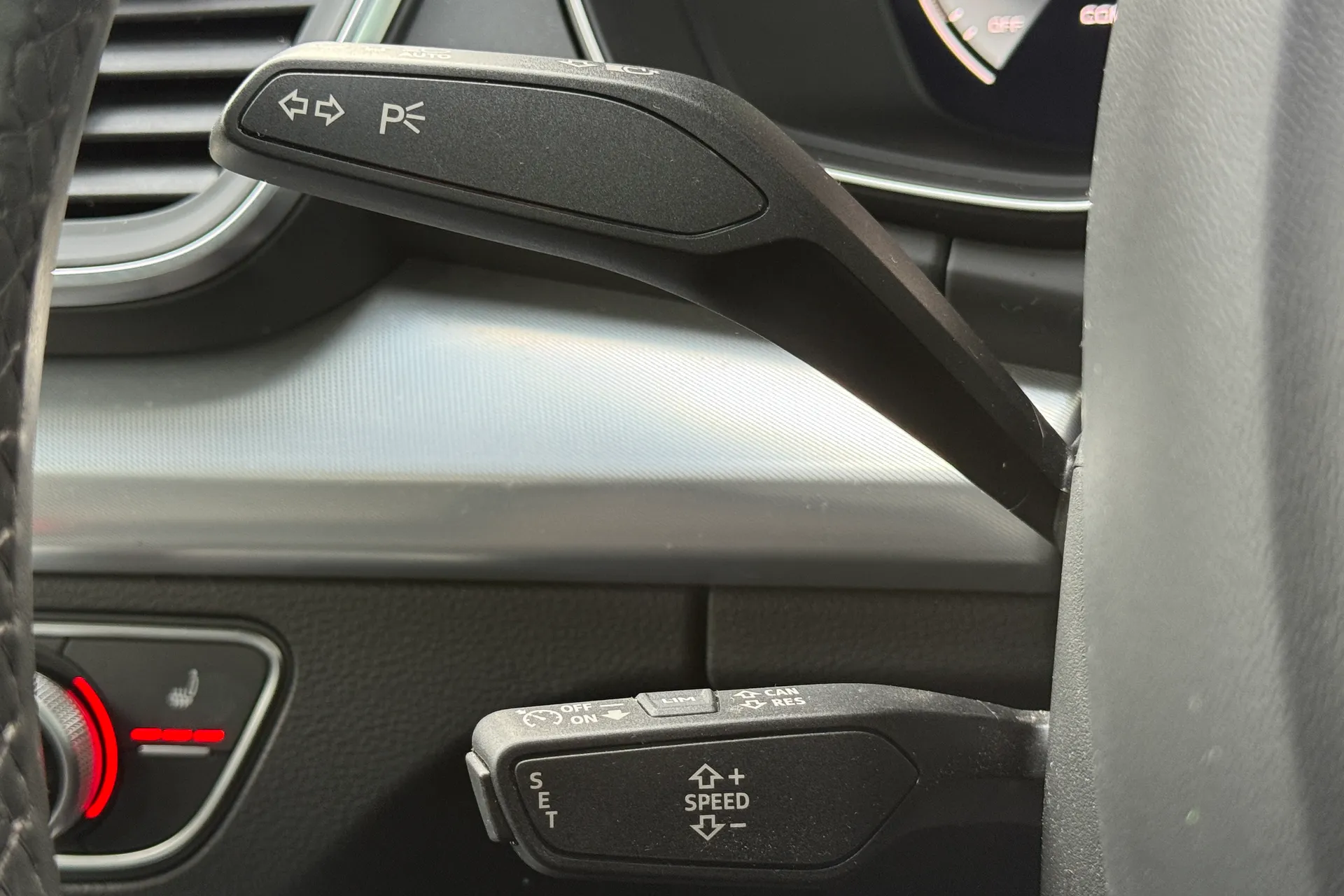 Audi Q5 thumbnail image number 16