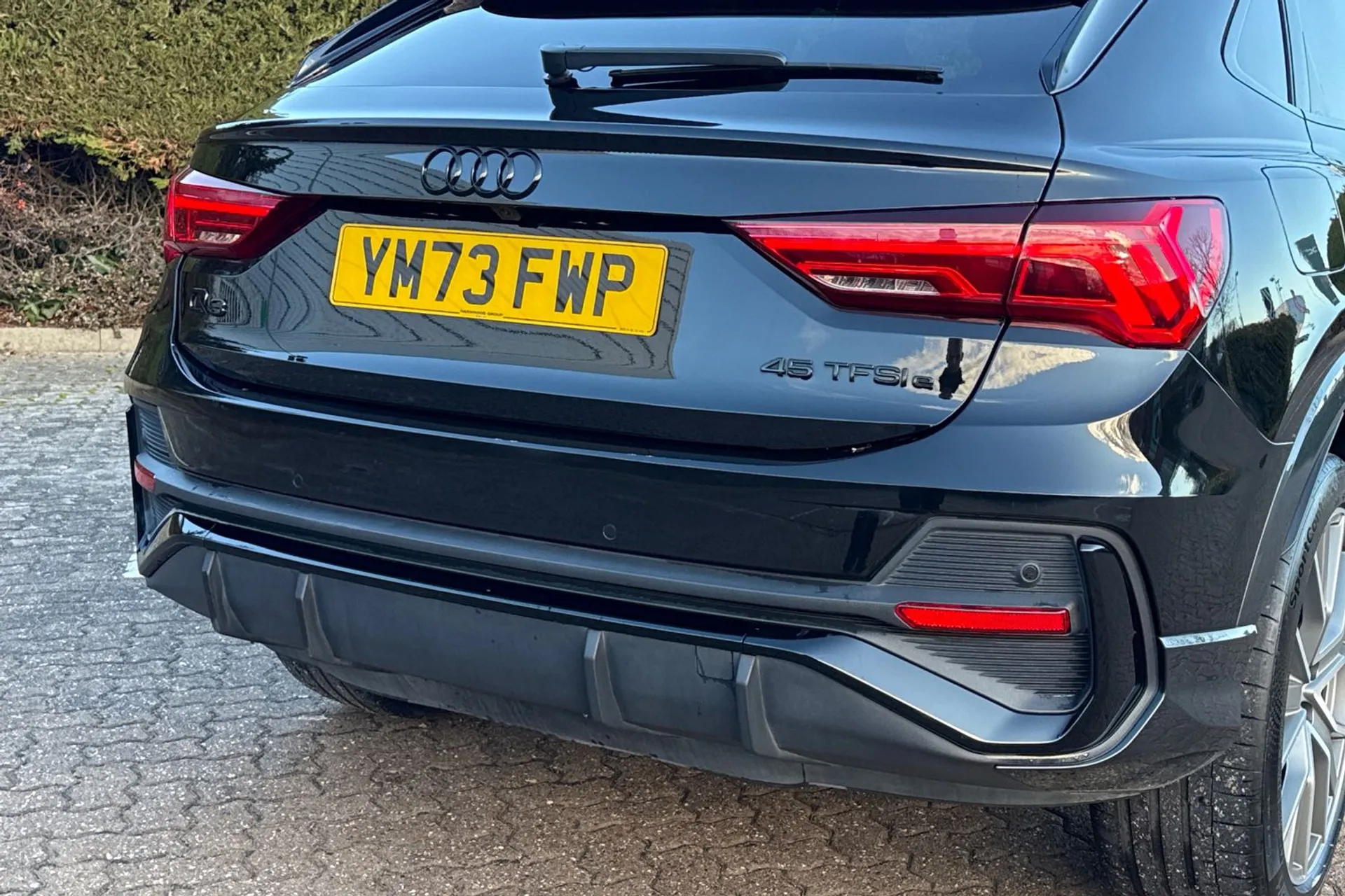 Audi Q3 thumbnail image number 17