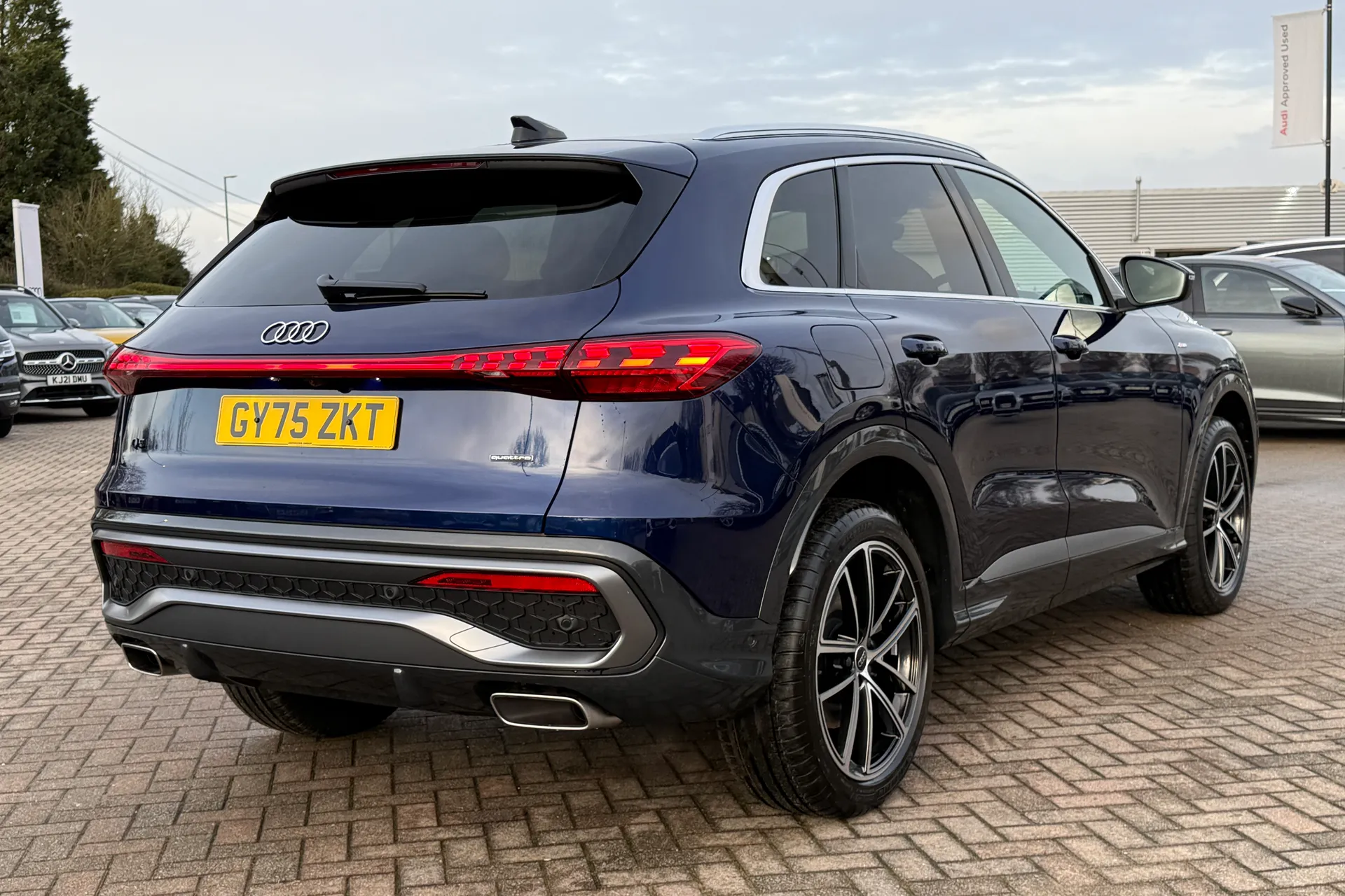 Audi Q5 thumbnail image number 37