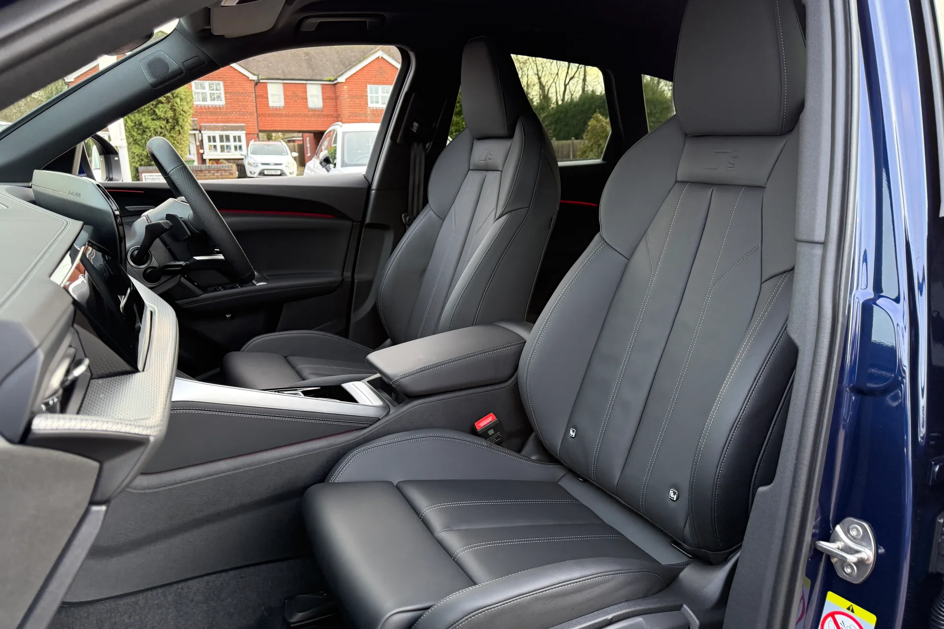 Audi Q5 thumbnail image number 35