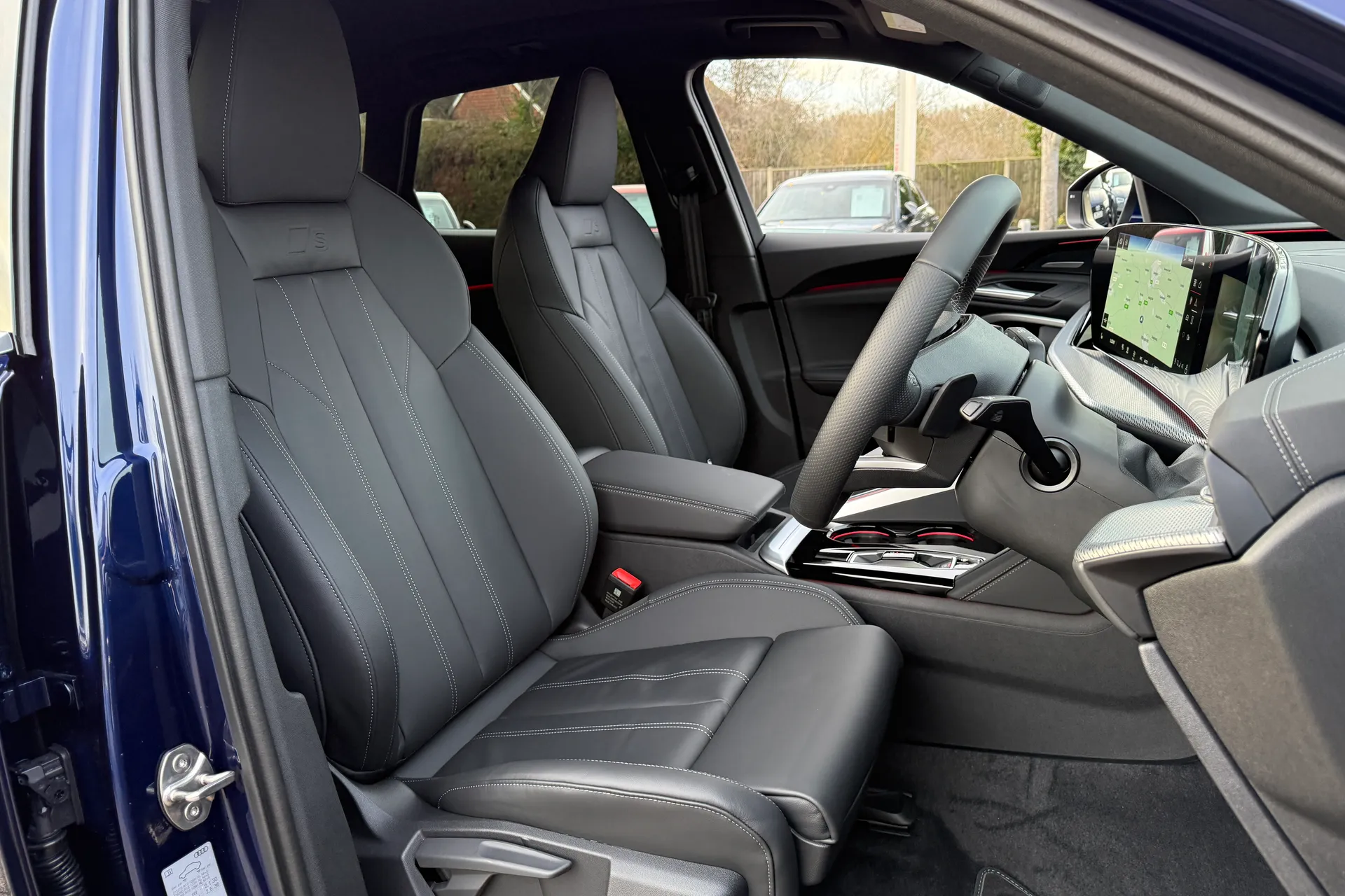 Audi Q5 thumbnail image number 32